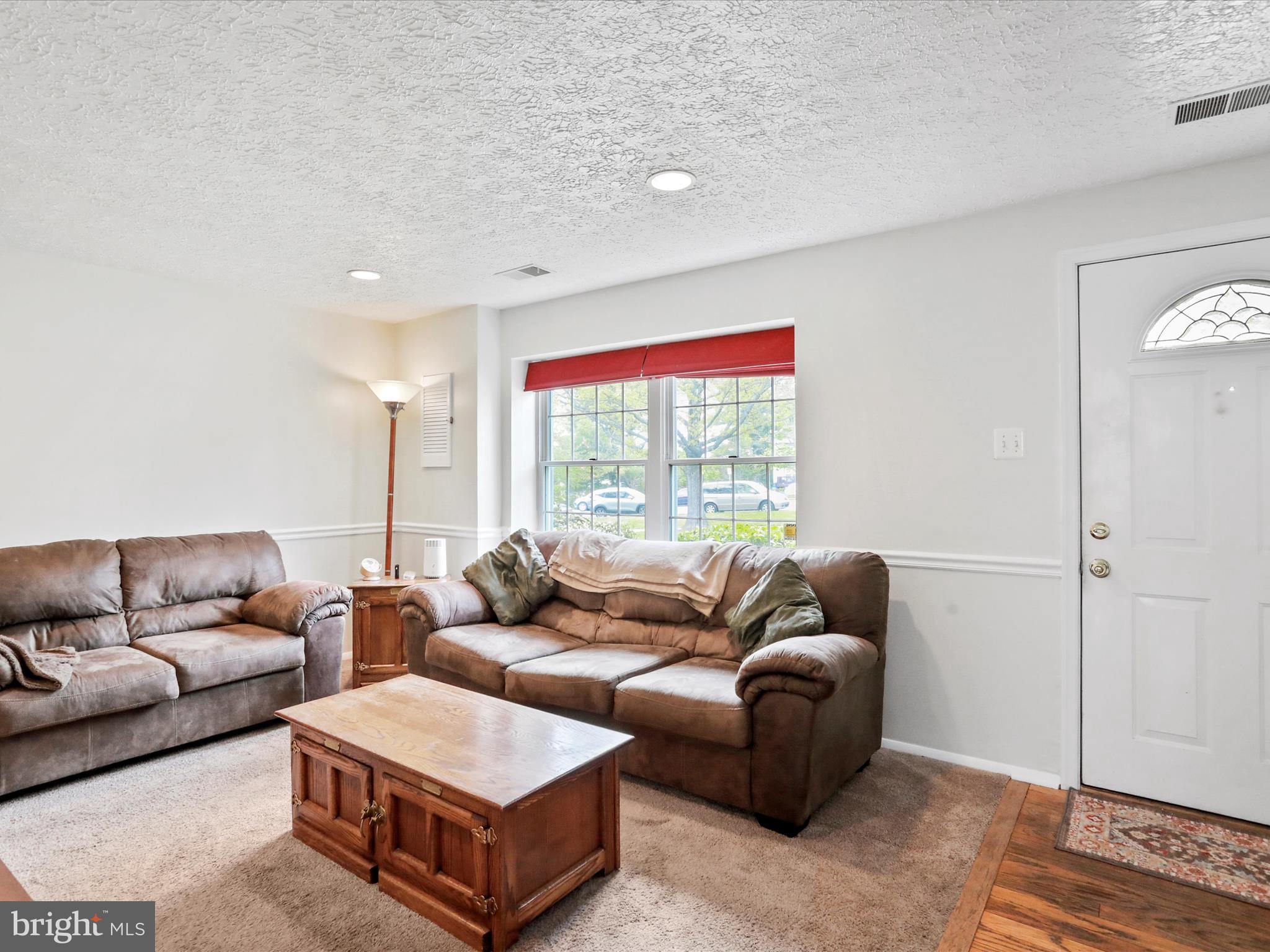 6 VALLEY PARK COURT