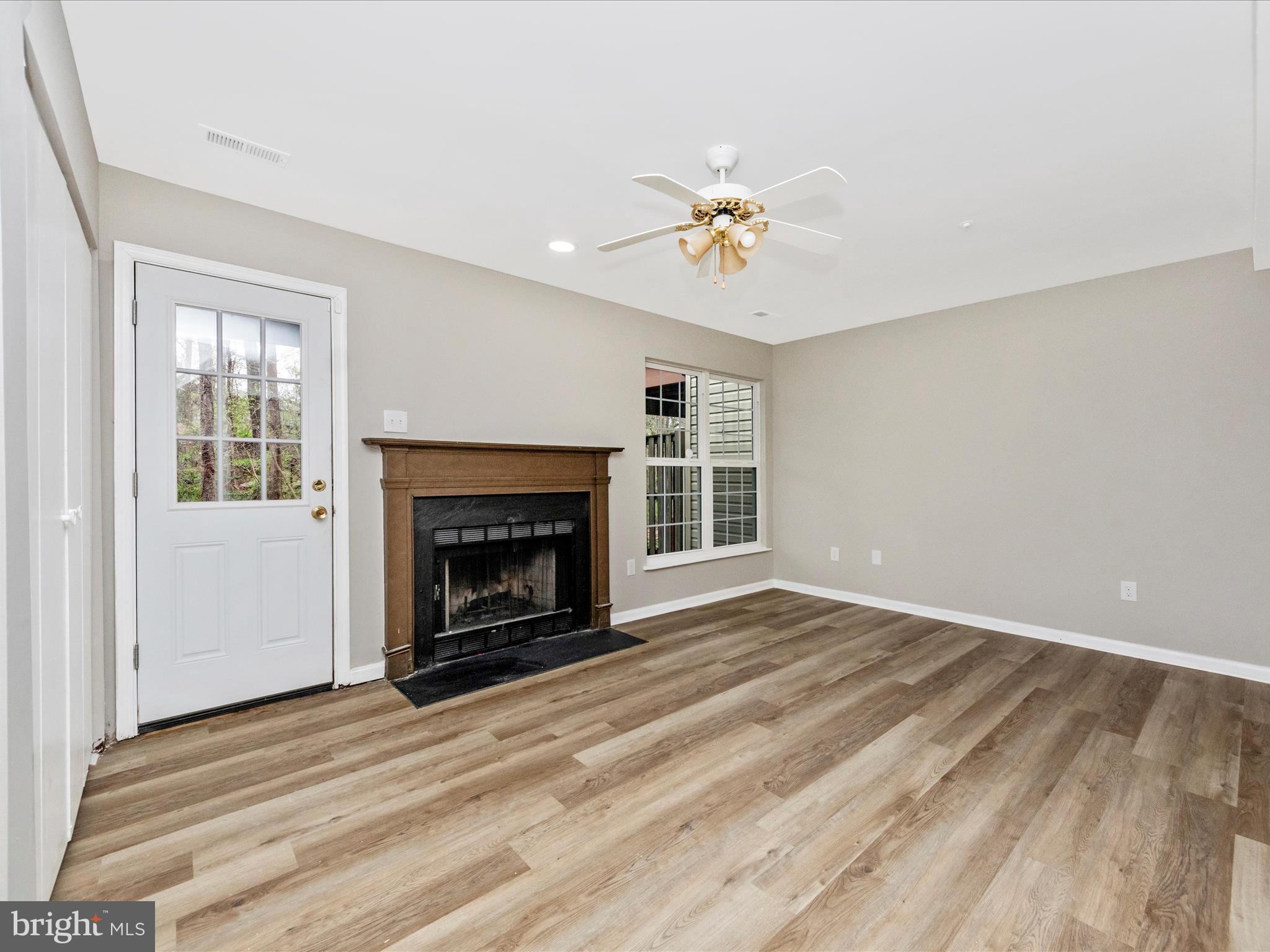 2242 COMMISSARY CIRCLE