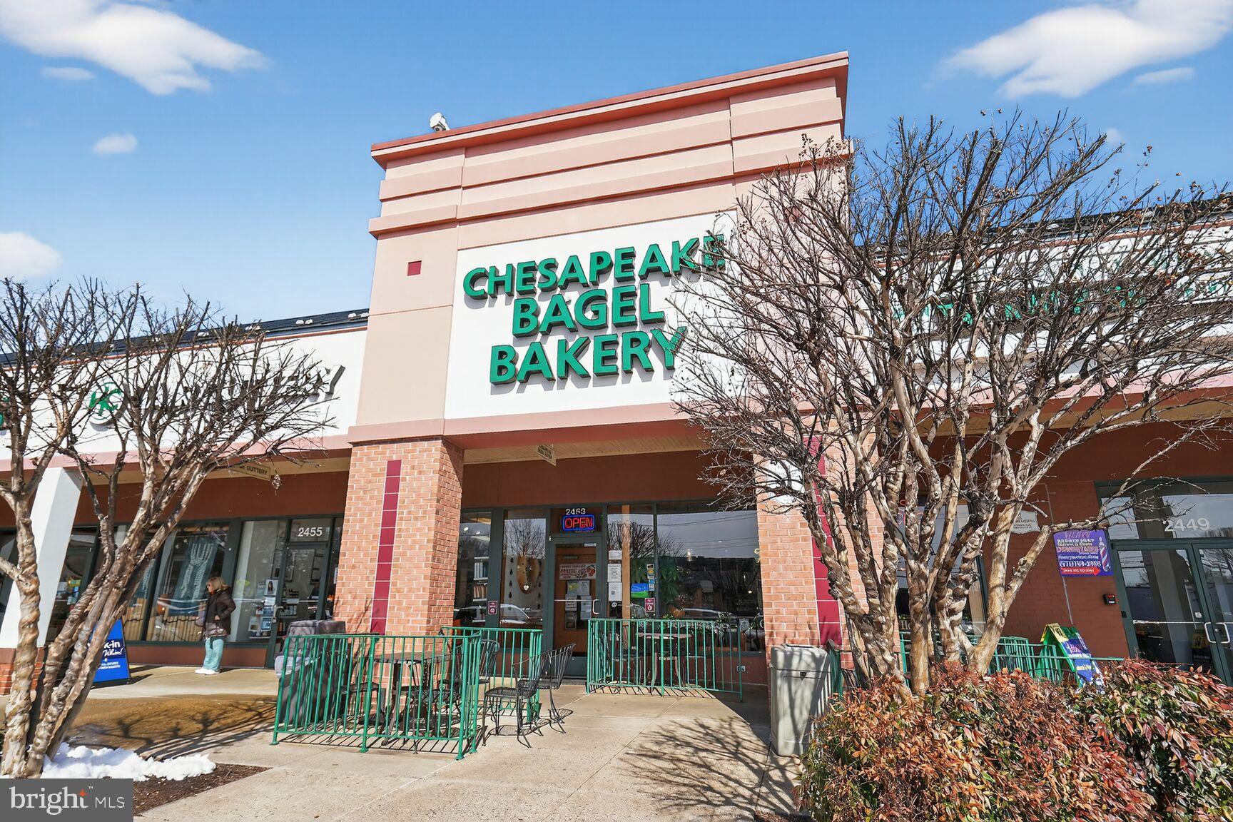 THE WILLIAMSBURG - Residential