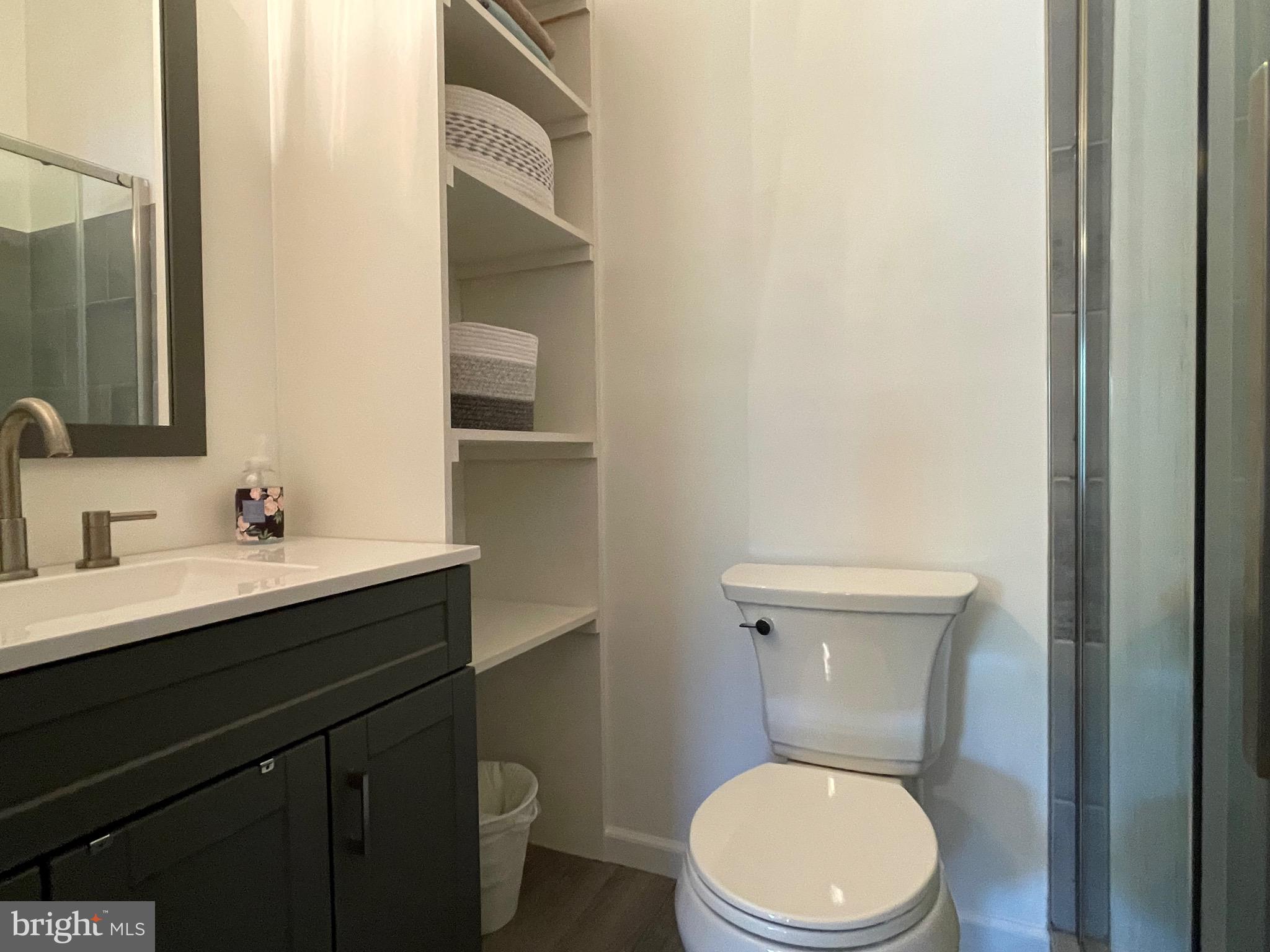 VININGS CONDO - Residential Lease