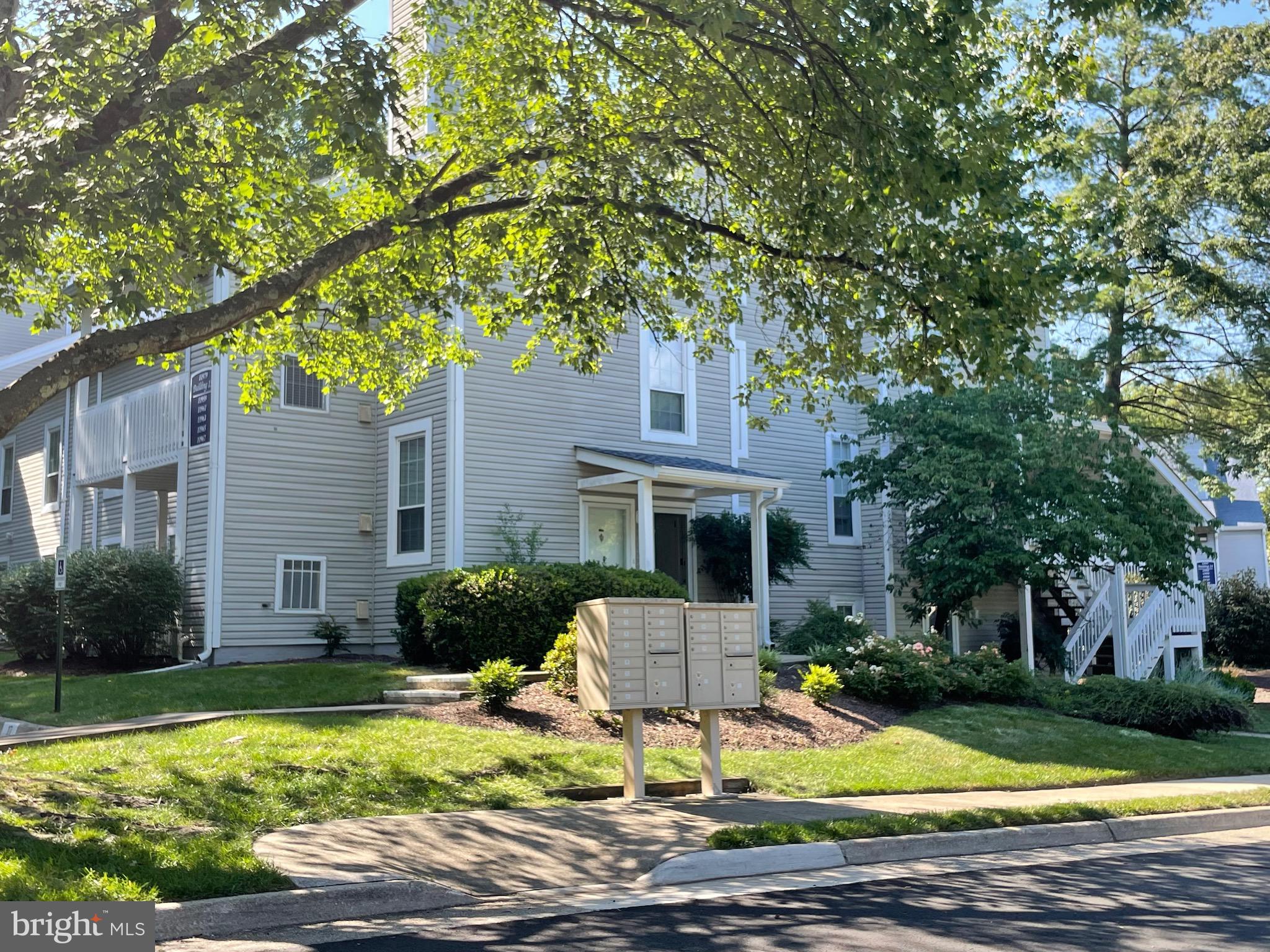 VININGS CONDO - Residential Lease