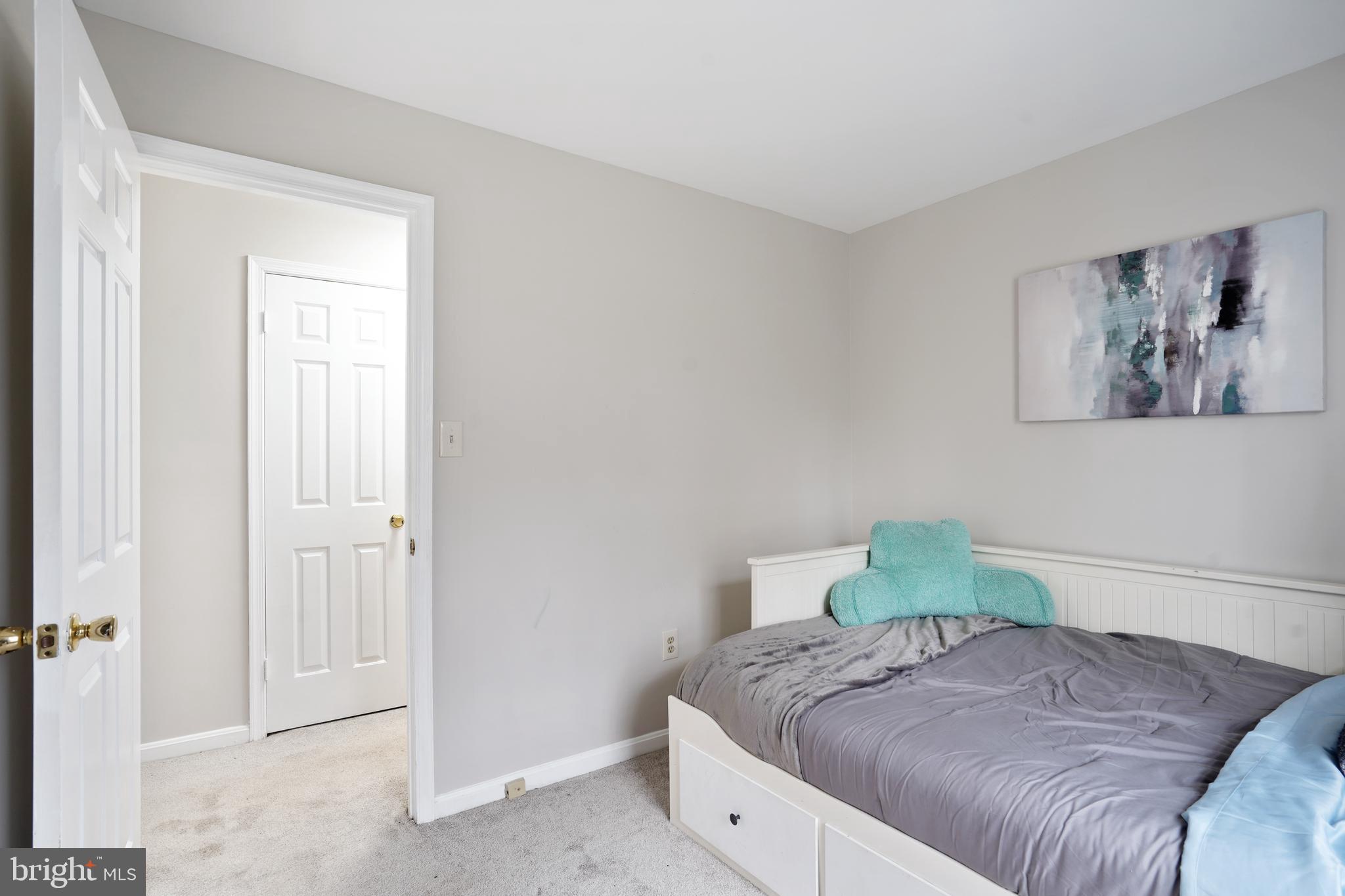 OLDE MILL - Residential