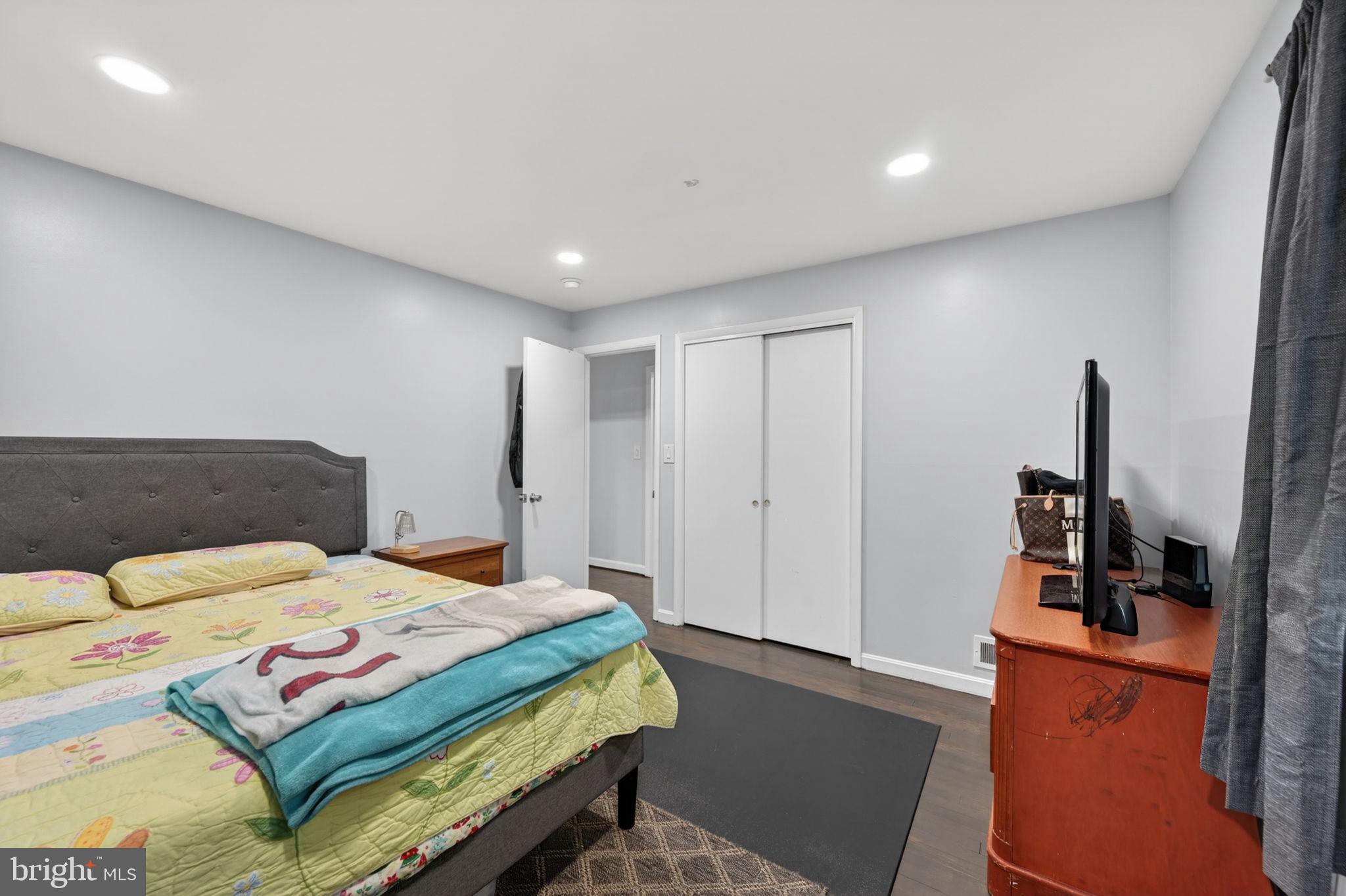 BROOKLYN PARK - Residential