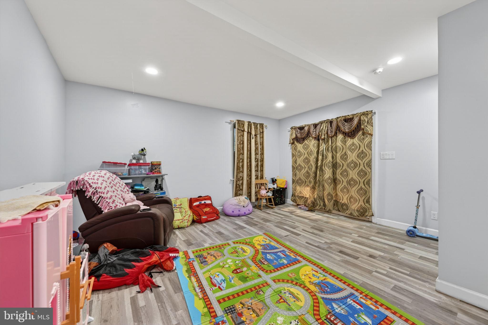 BROOKLYN PARK - Residential