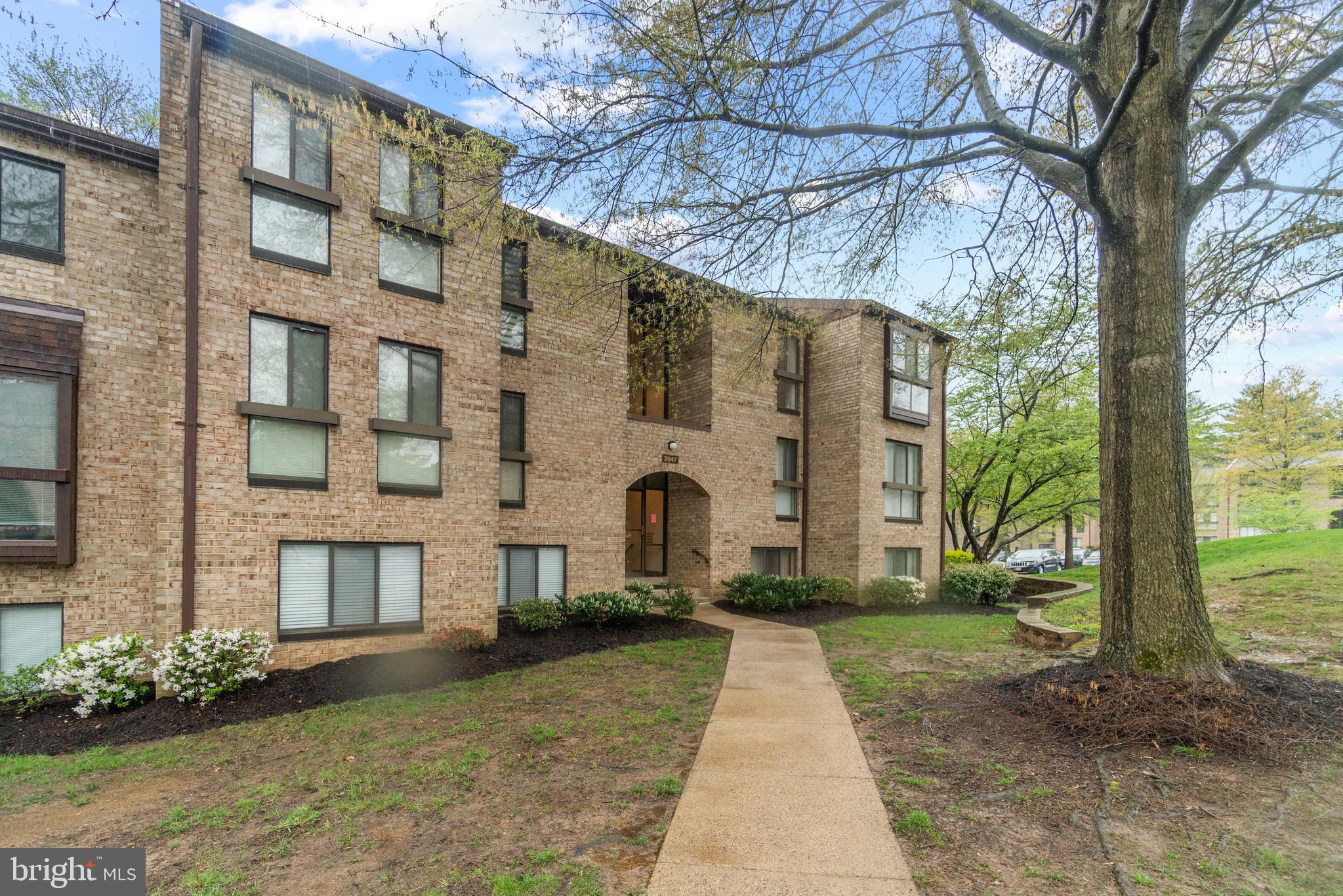 SOUTHGATE - Residential