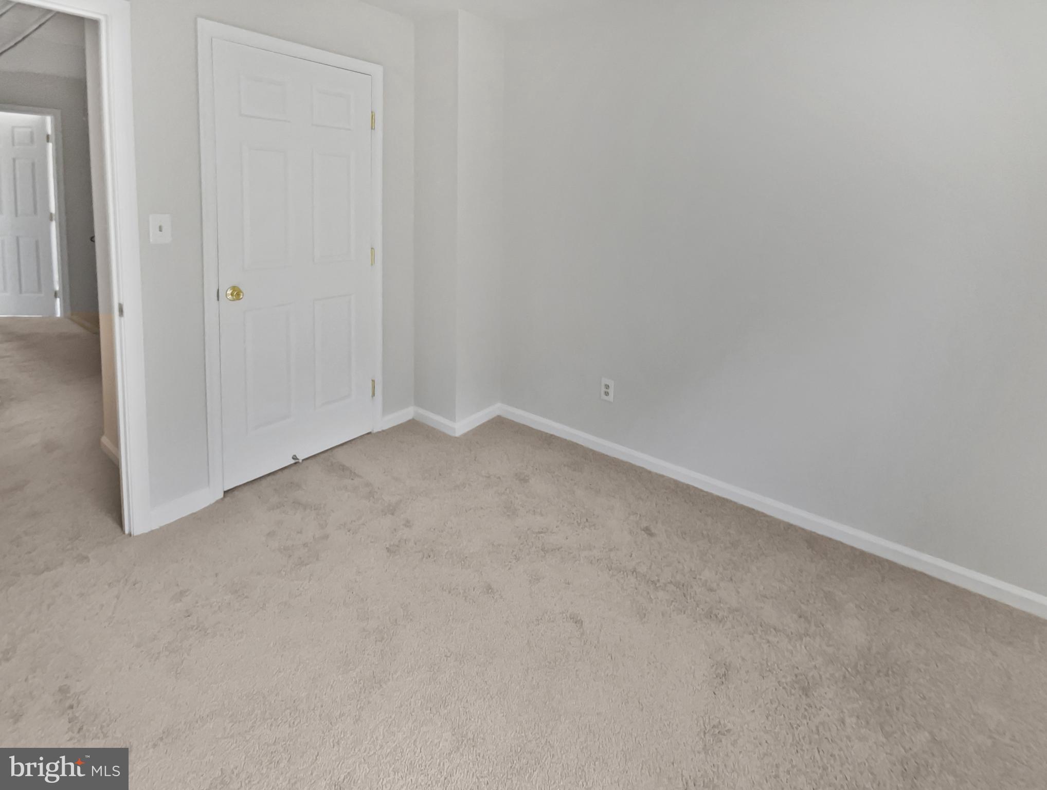 STOCKBRIDGE - Residential