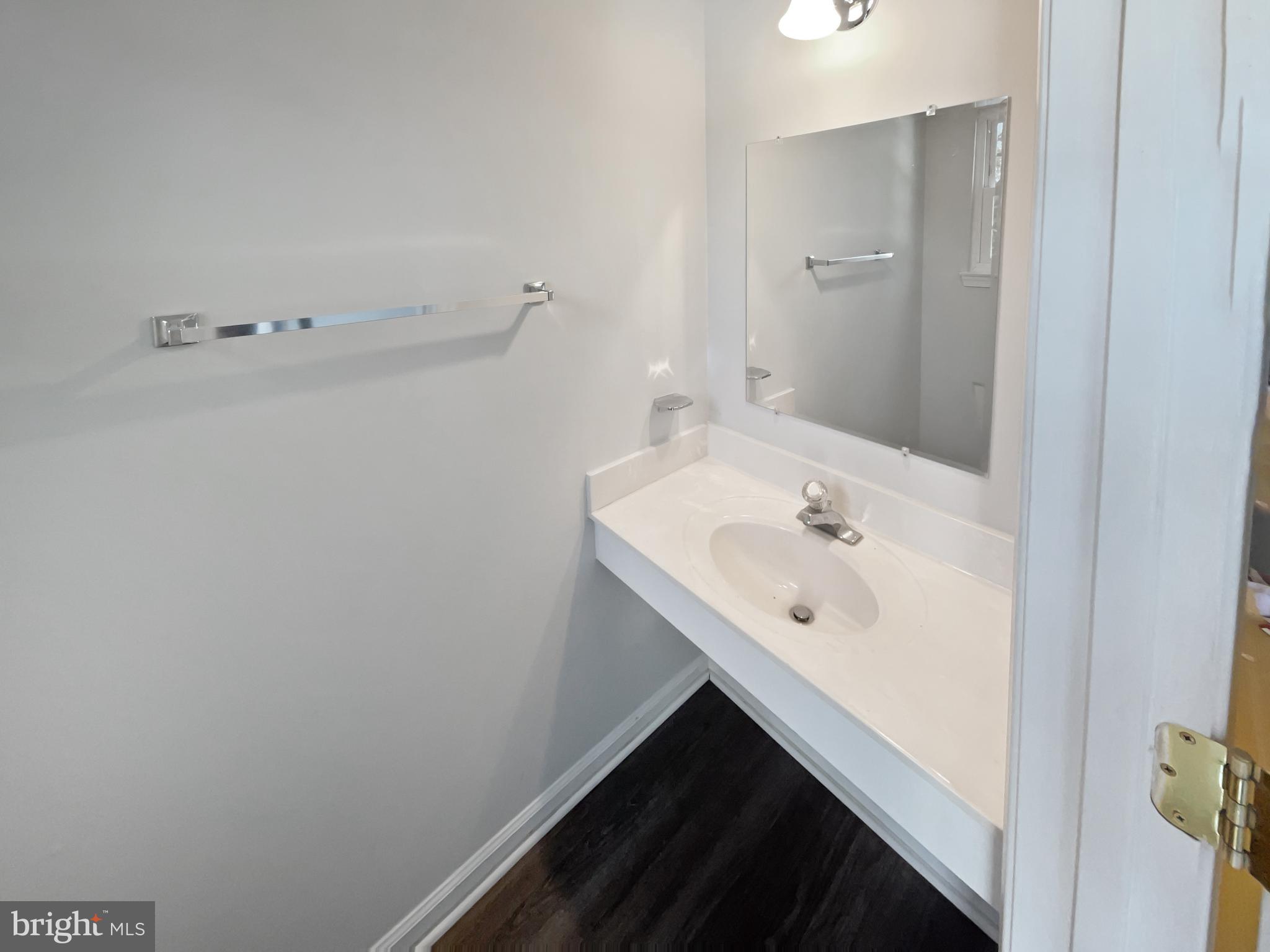 STOCKBRIDGE - Residential