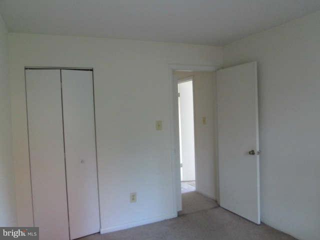 DEVON HILLS - Residential