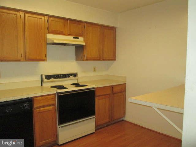 DEVON HILLS - Residential