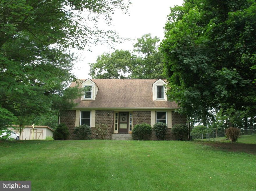 Beautiful Cape Cod bordering Shenandoah River. Spacious home with master on main level. Family room with wood stove, kitchen with butler's pantry. Dishwasher "as is". 3.5 baths, partially finished basement. All on 3.76 acres. Beautiful VIEWS.