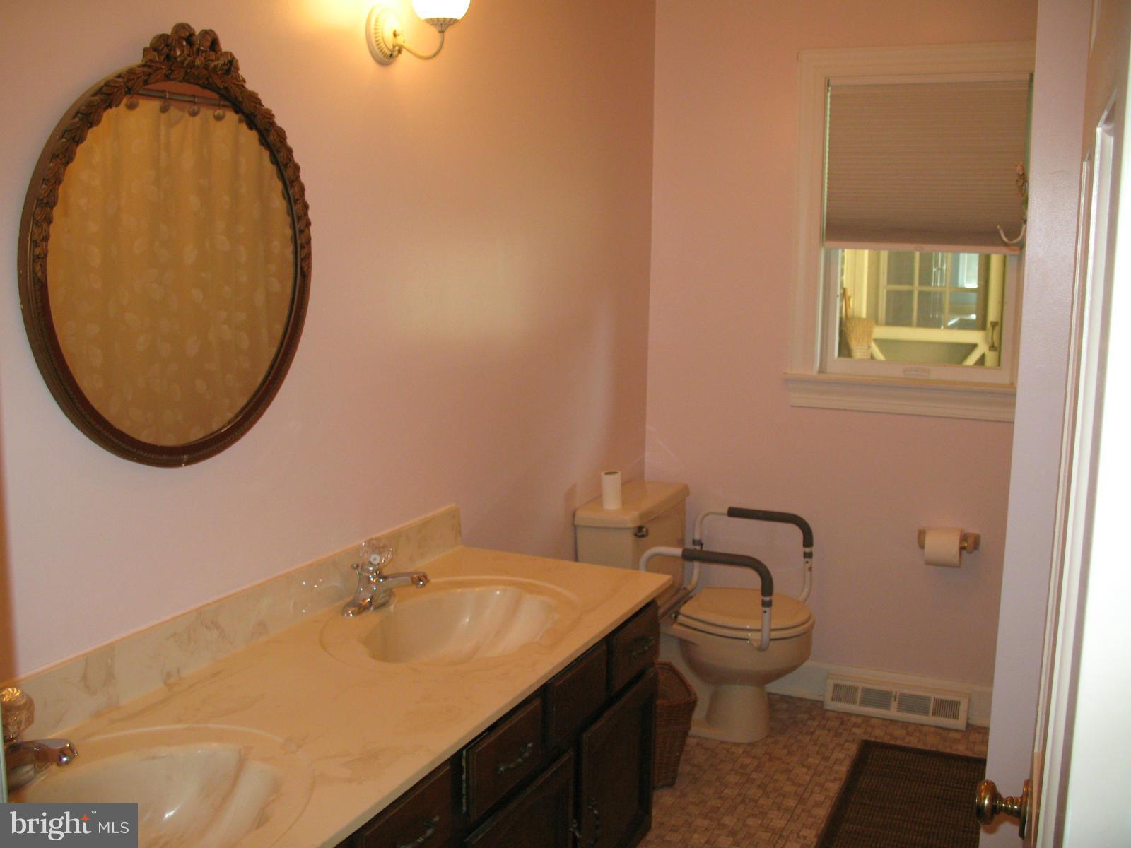 NARROW PASSAGE FARMS - Residential