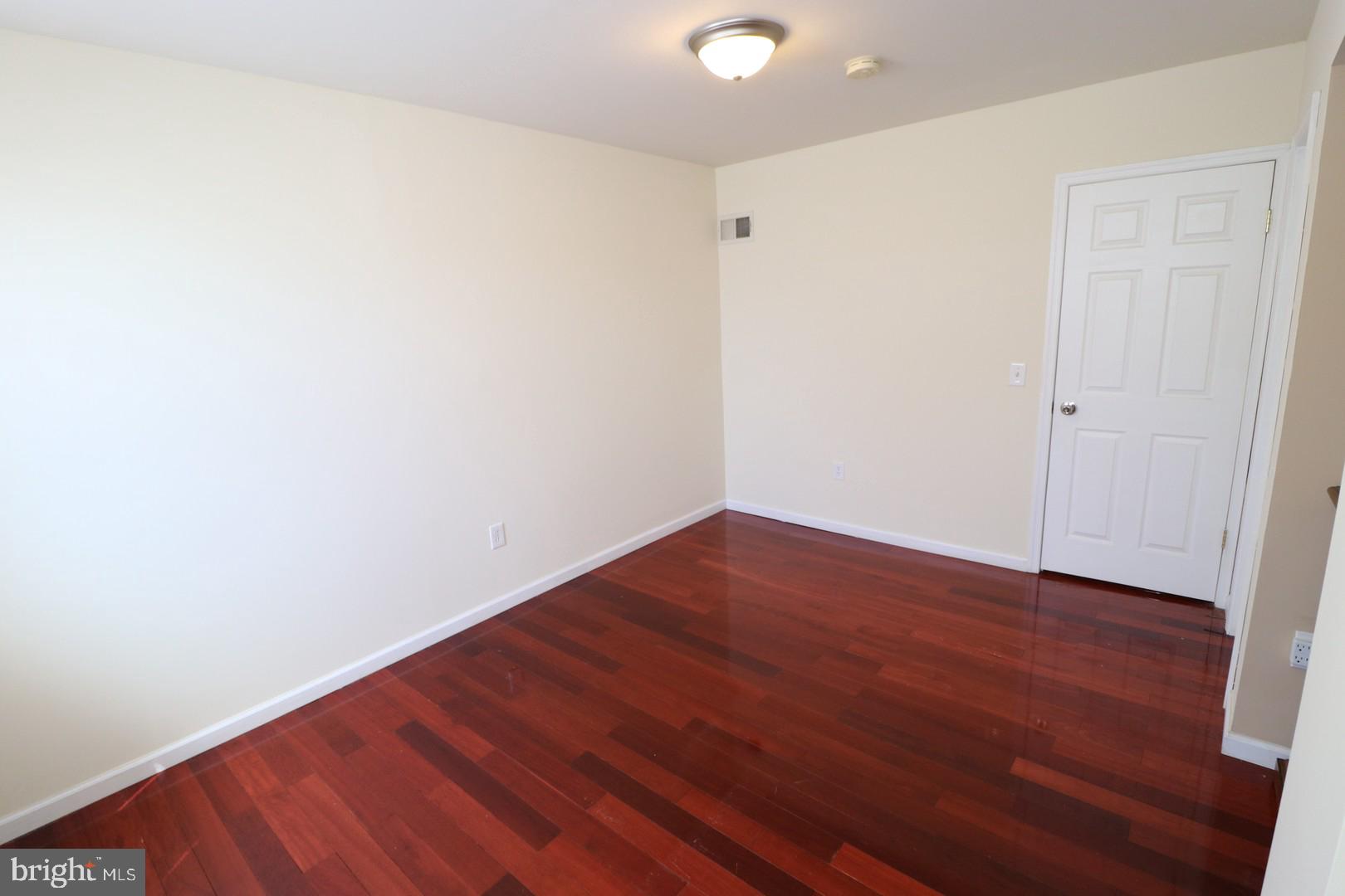 WEST PASSYUNK - Residential Lease