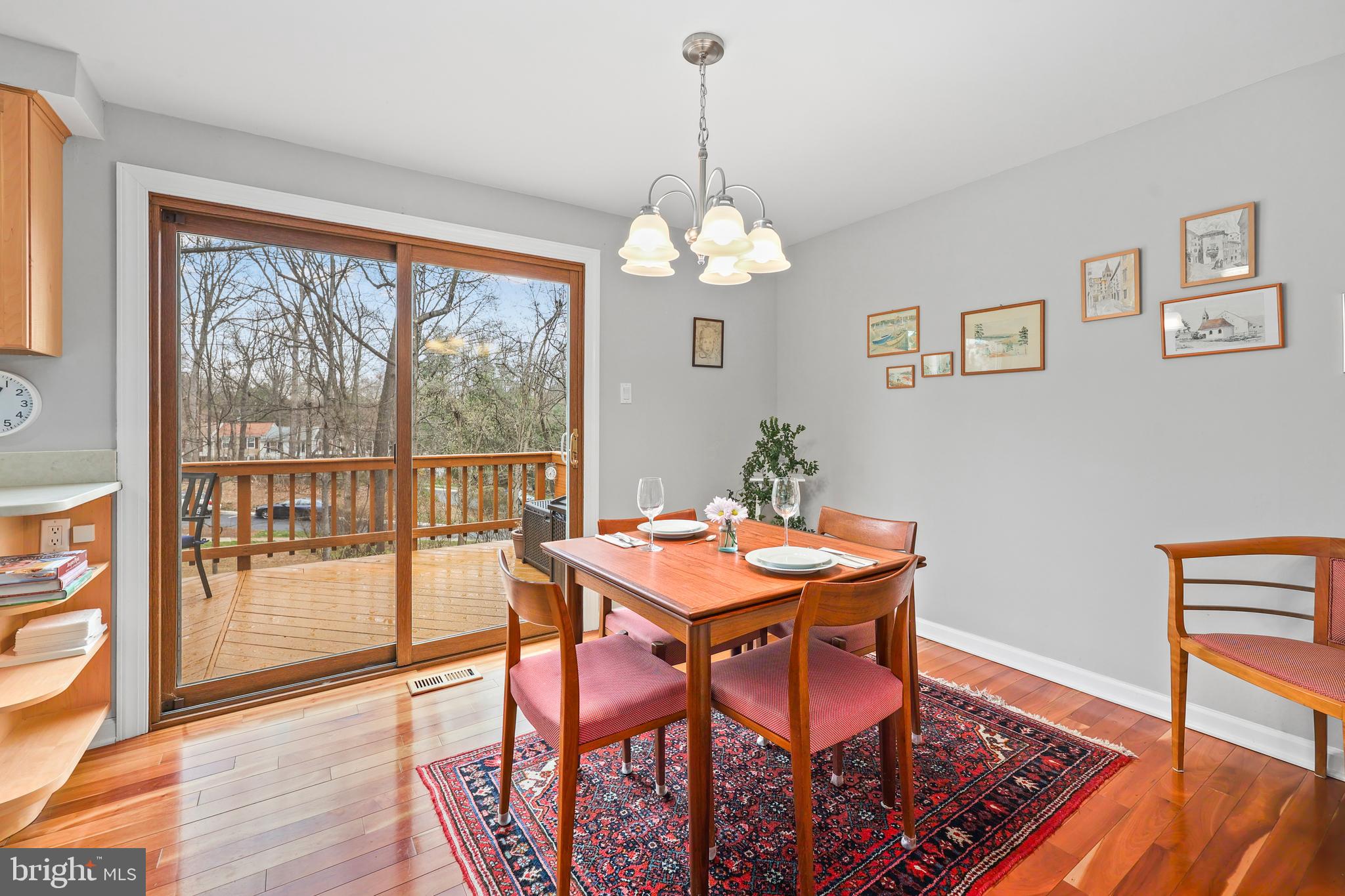 RESTON - Residential