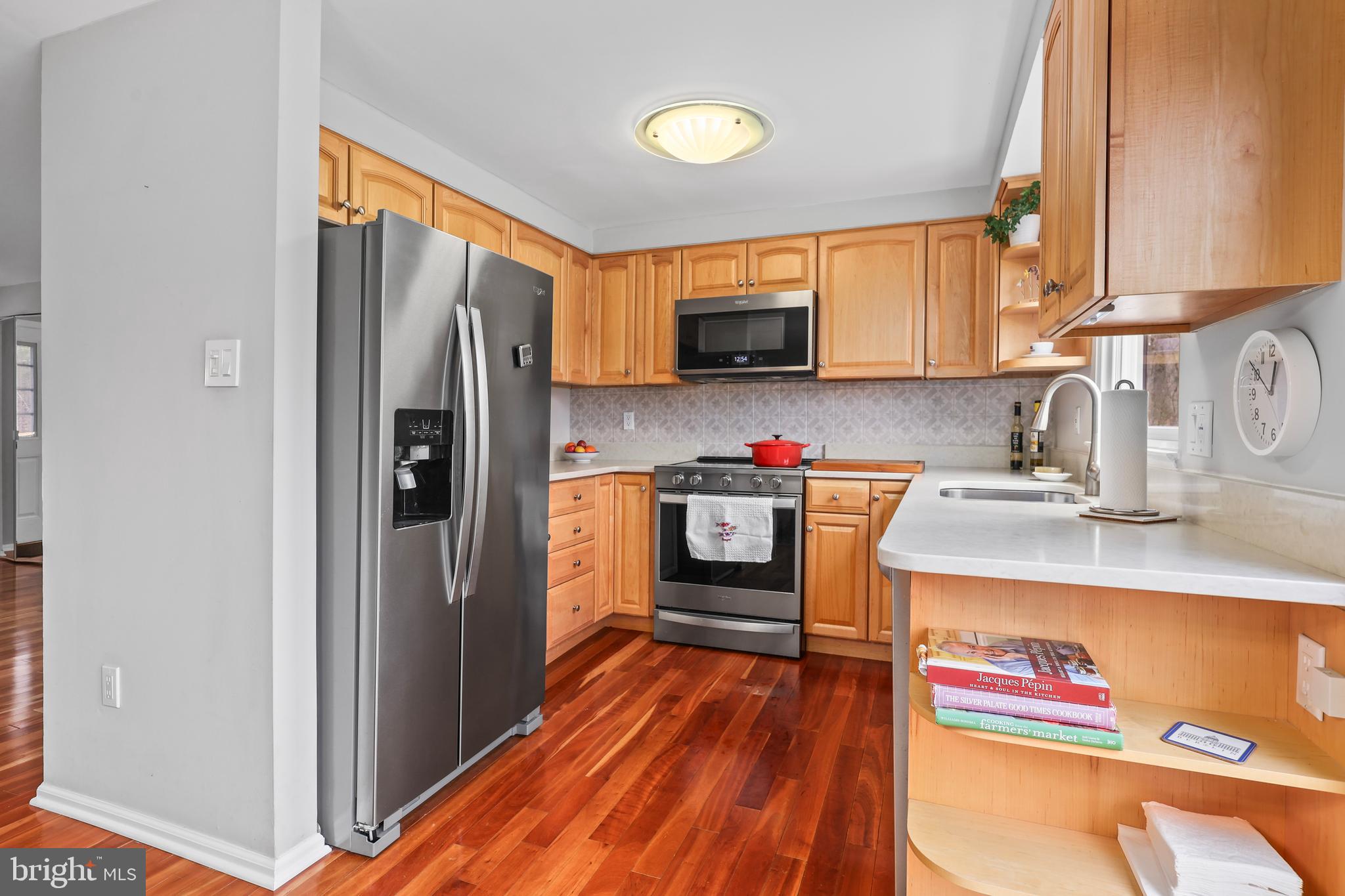 RESTON - Residential