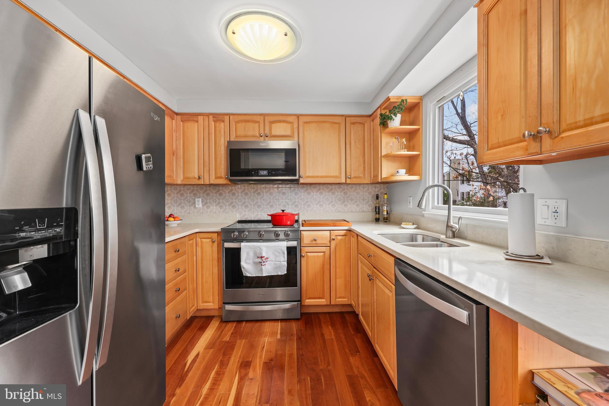 RESTON - Residential