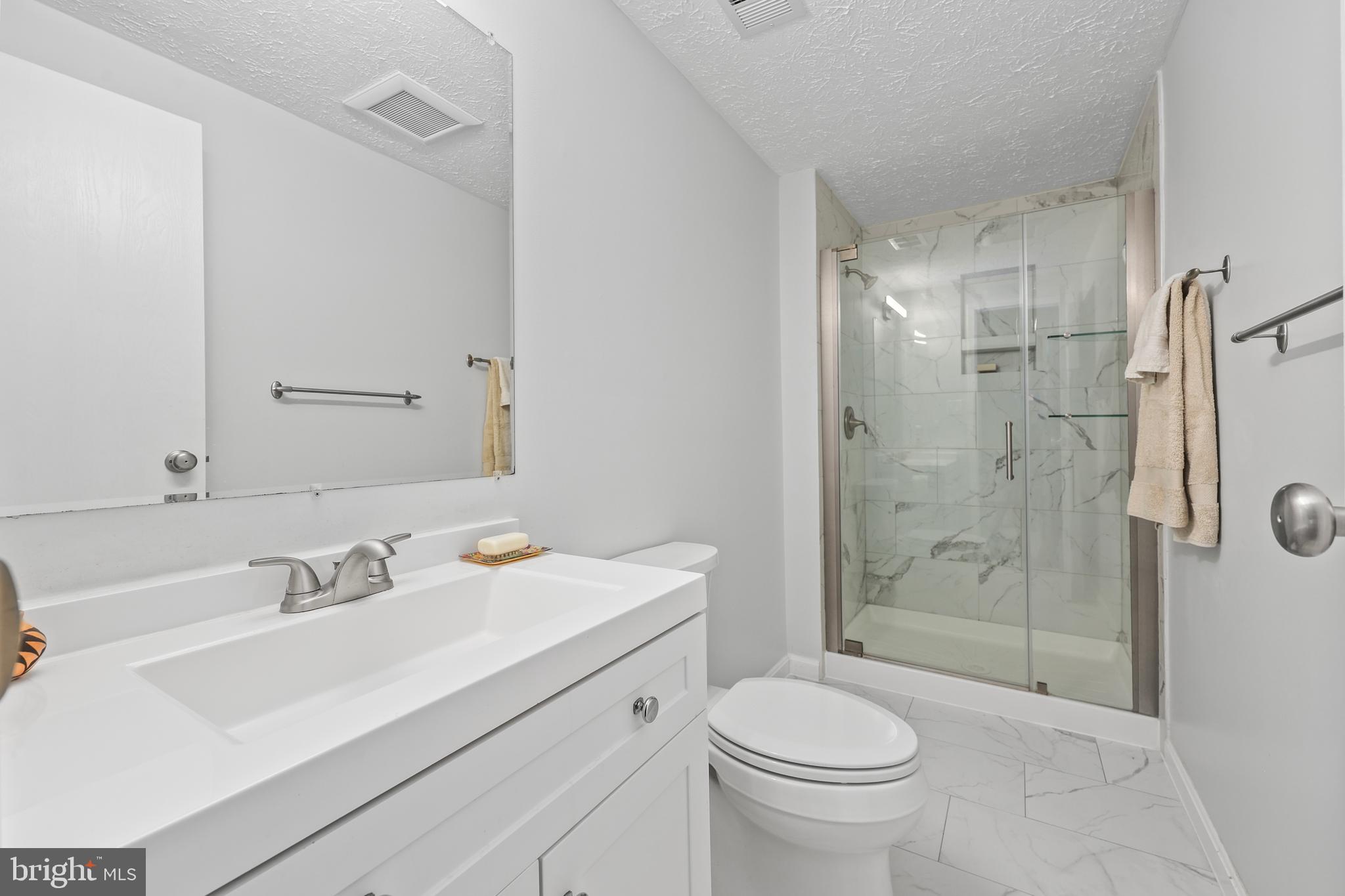 RESTON - Residential