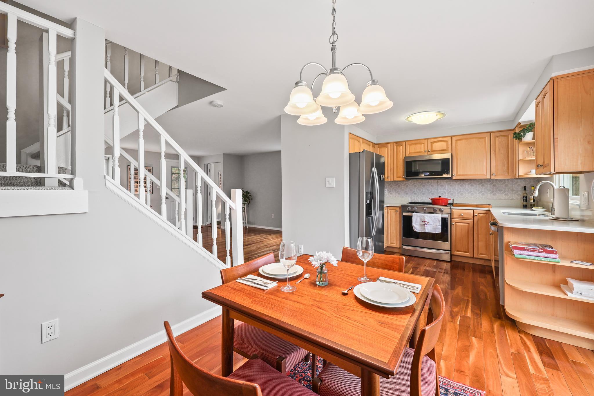 RESTON - Residential