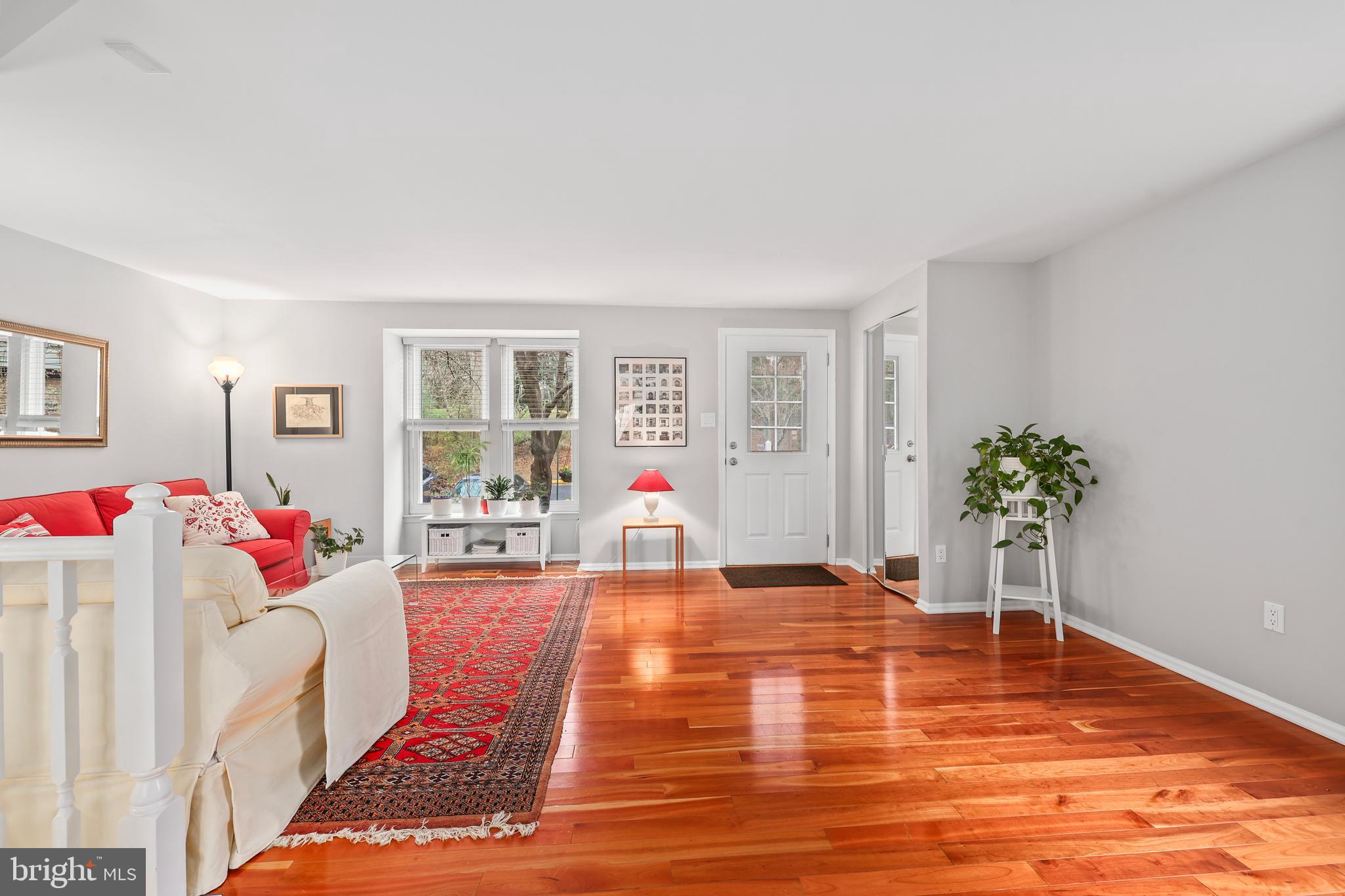 RESTON - Residential