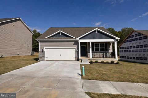 118 ERICA LANE COLUMBIA PA 17512