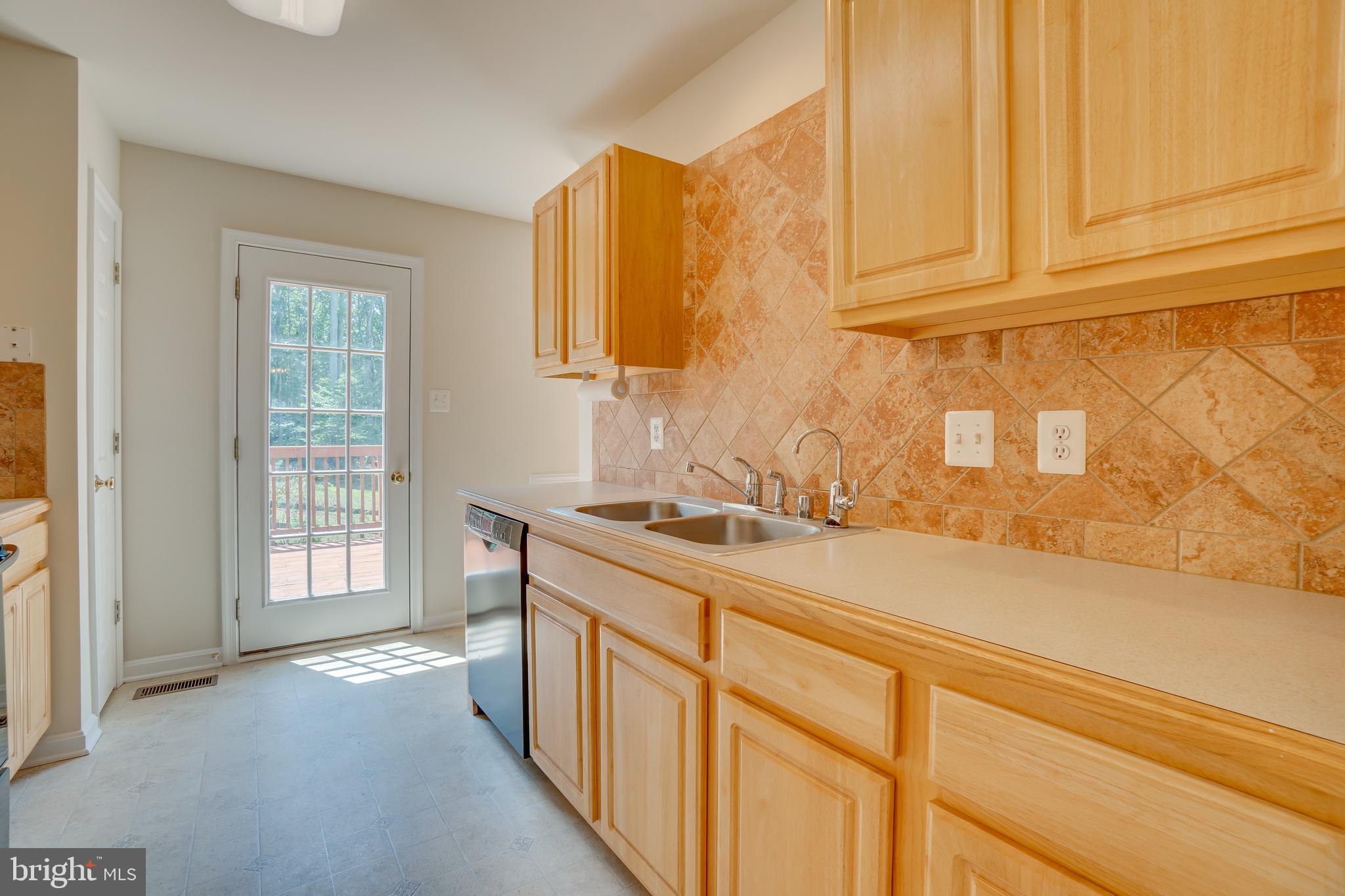 HIDDEN LAKE - Residential