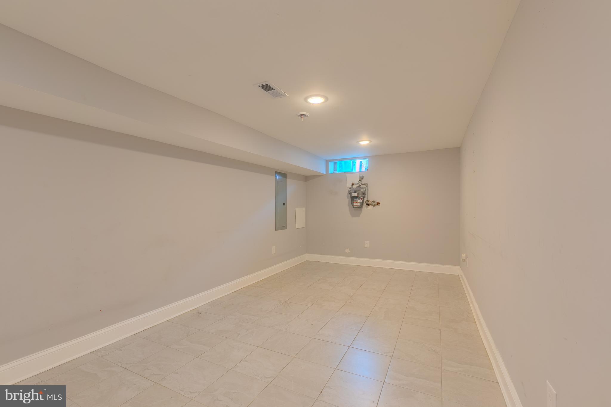 WEST KENSINGTON - Residential