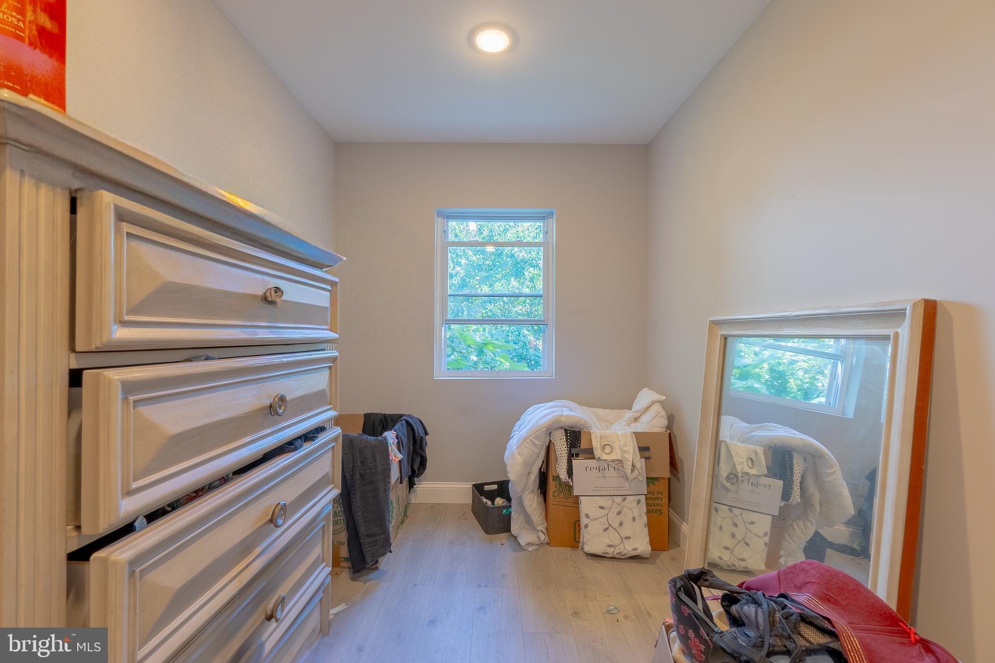 WEST KENSINGTON - Residential