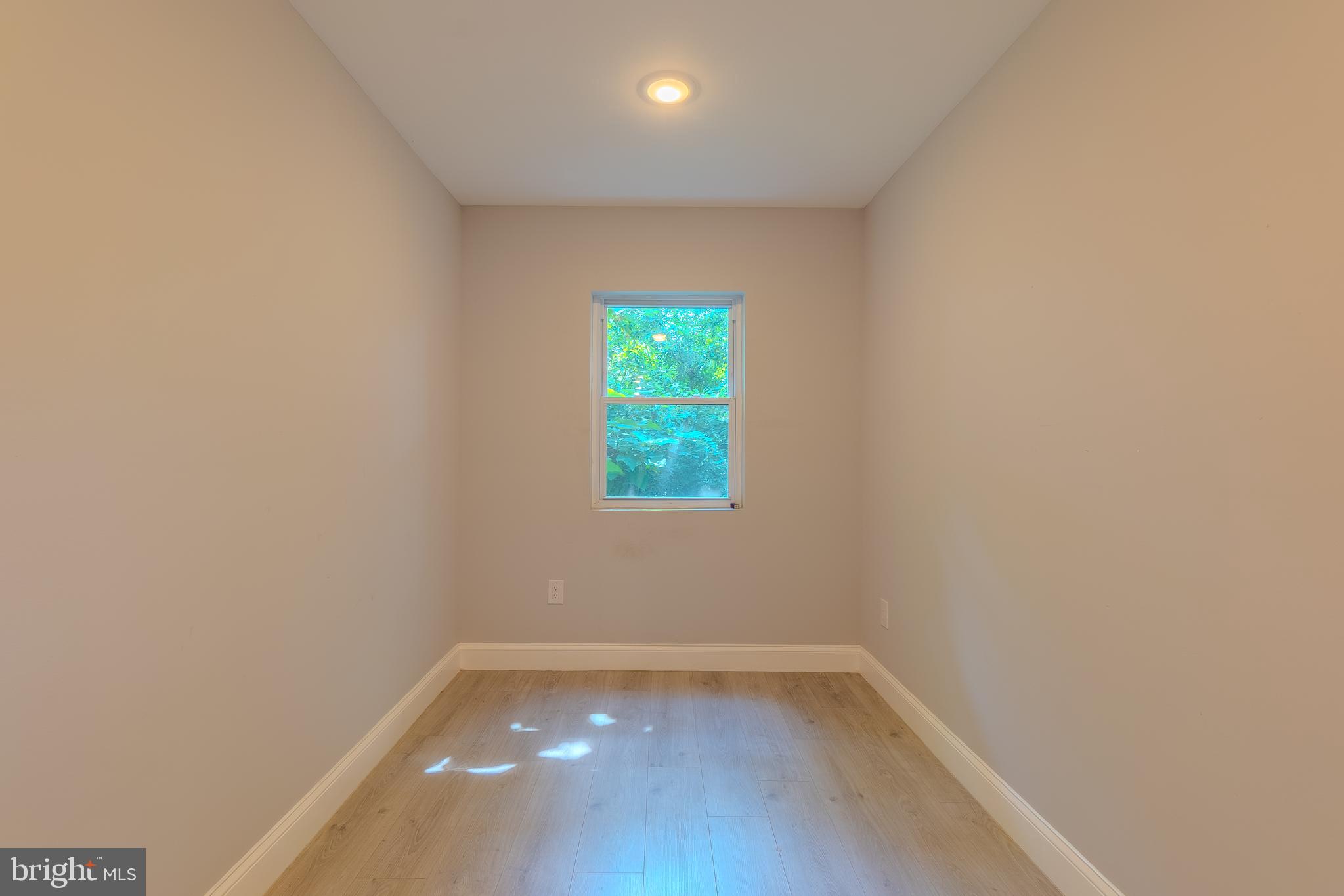 WEST KENSINGTON - Residential