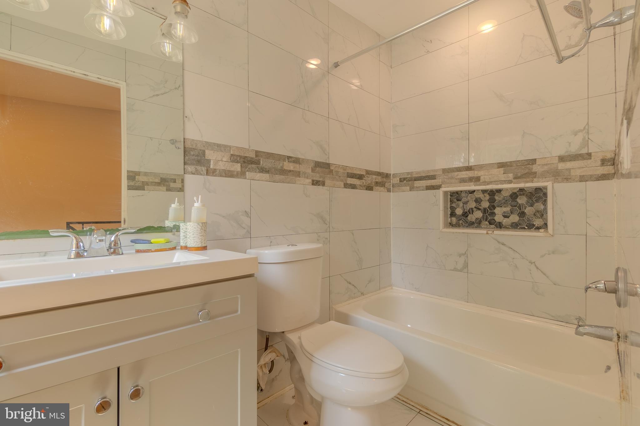 WEST KENSINGTON - Residential