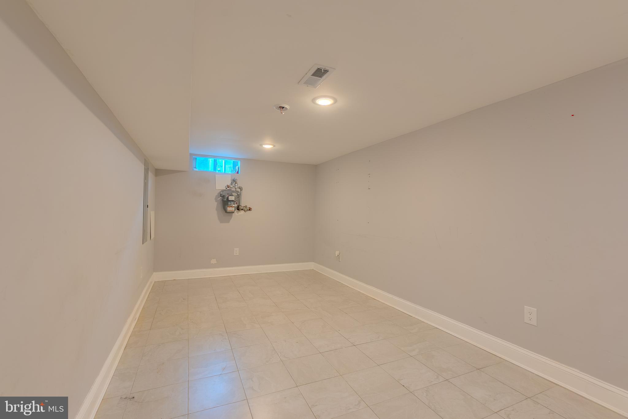 WEST KENSINGTON - Residential