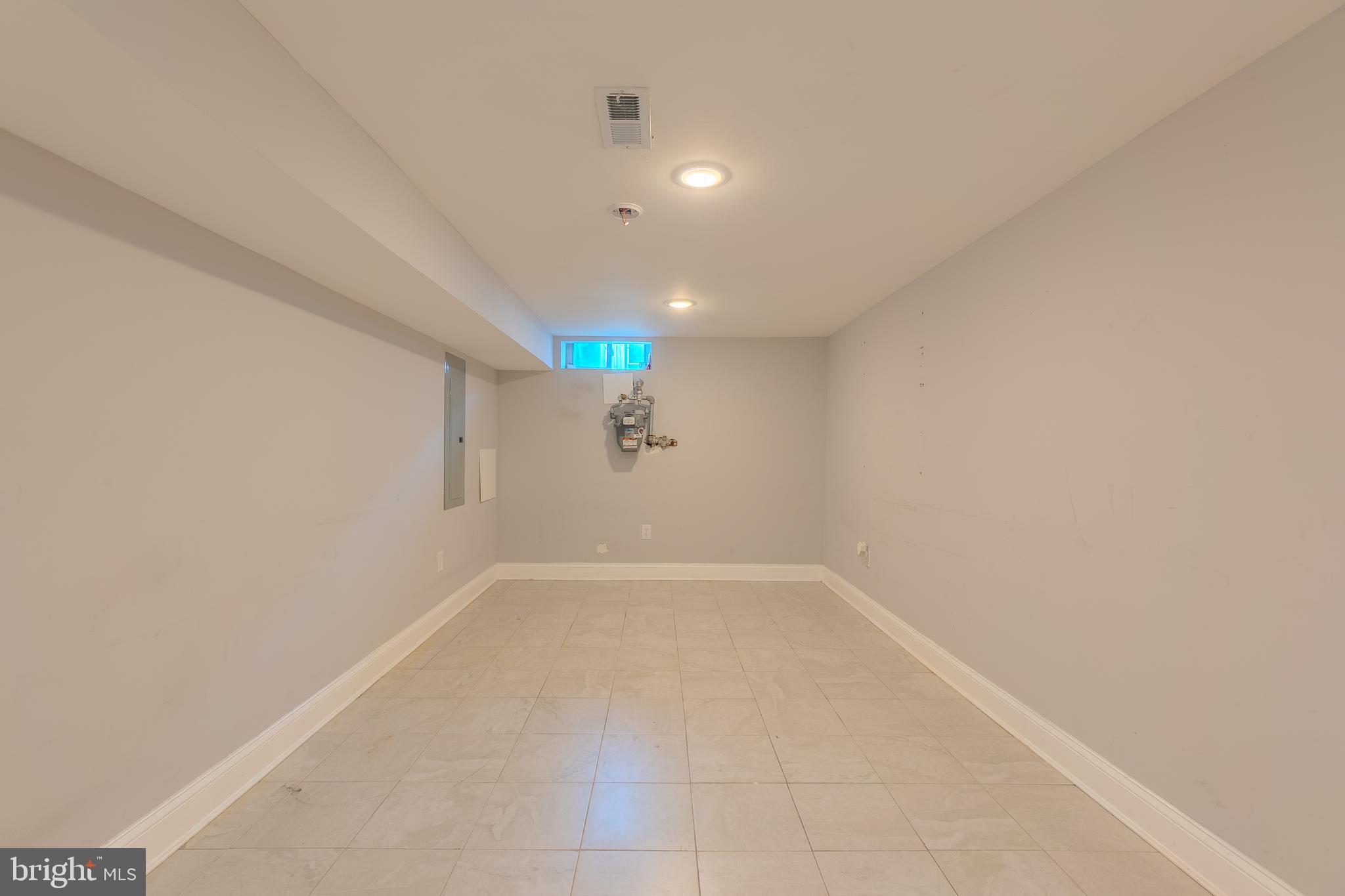 WEST KENSINGTON - Residential