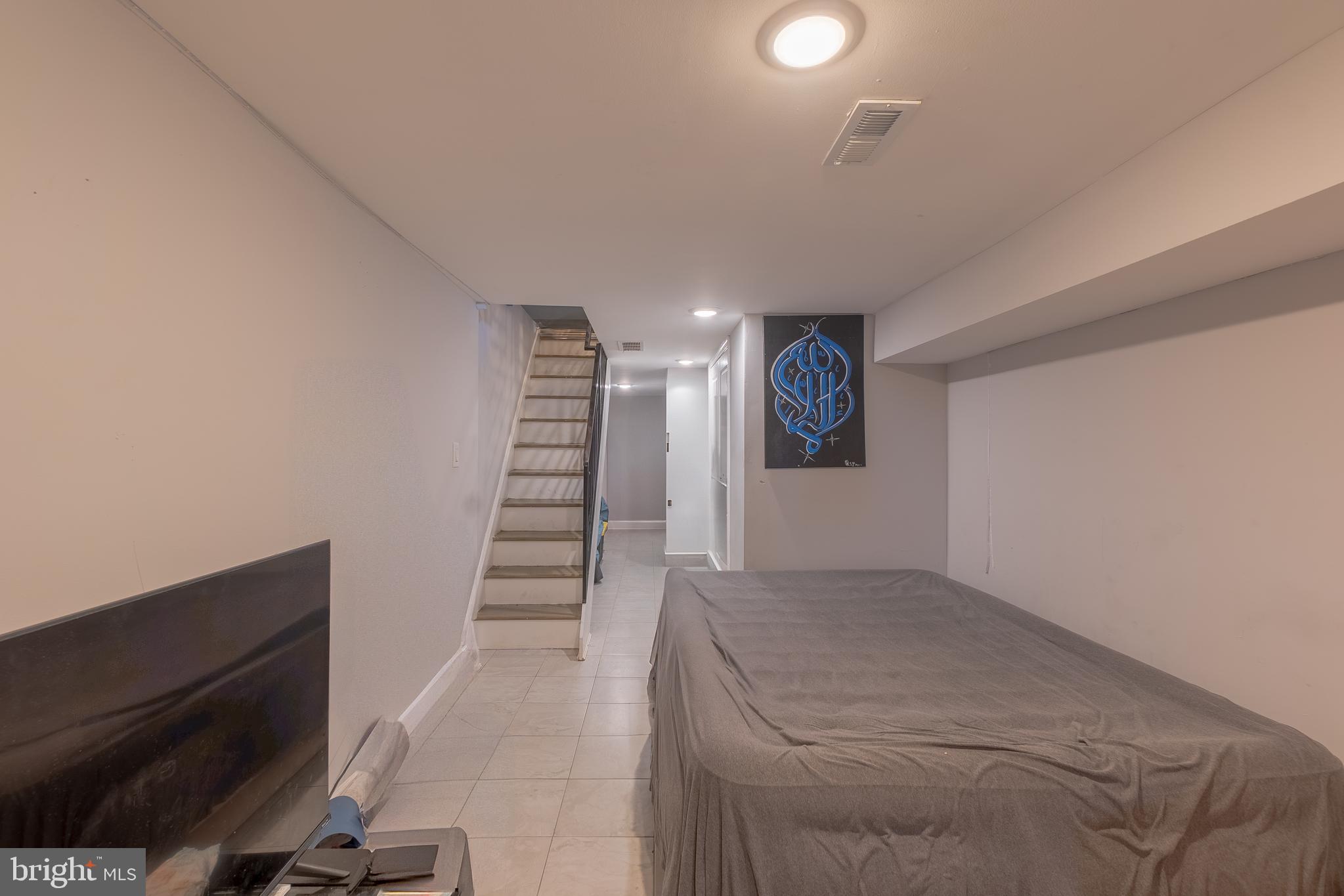 WEST KENSINGTON - Residential