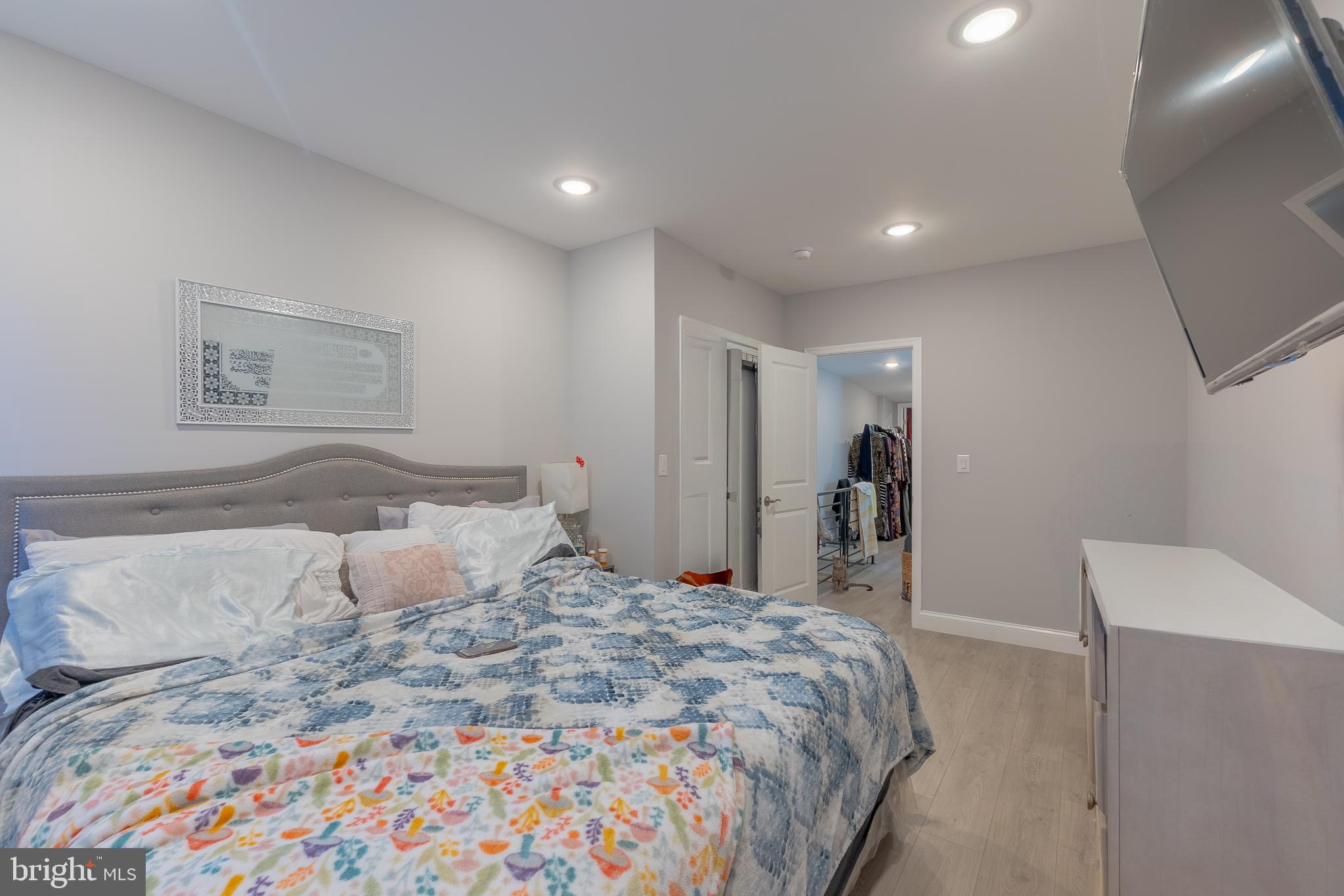 WEST KENSINGTON - Residential
