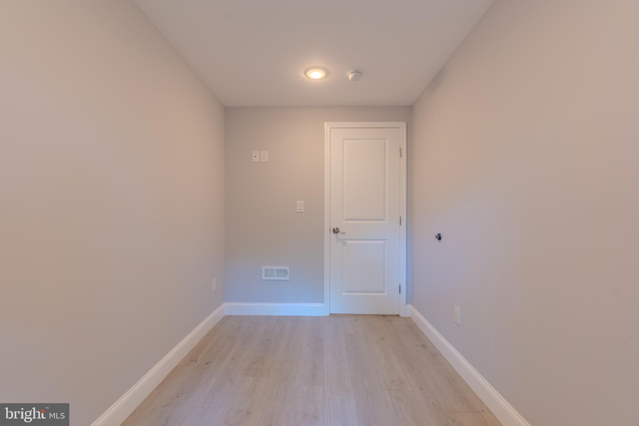 WEST KENSINGTON - Residential