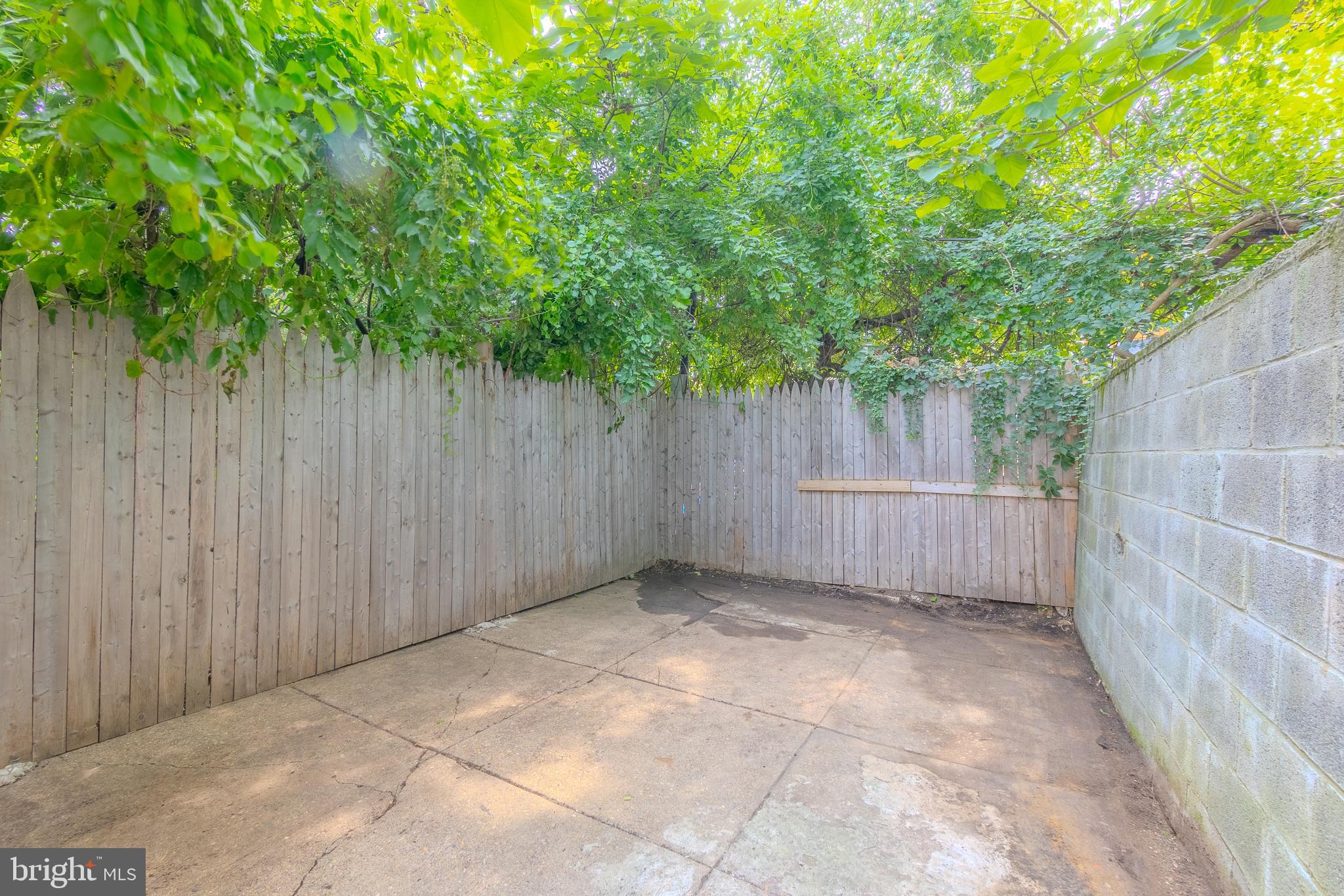 WEST KENSINGTON - Residential