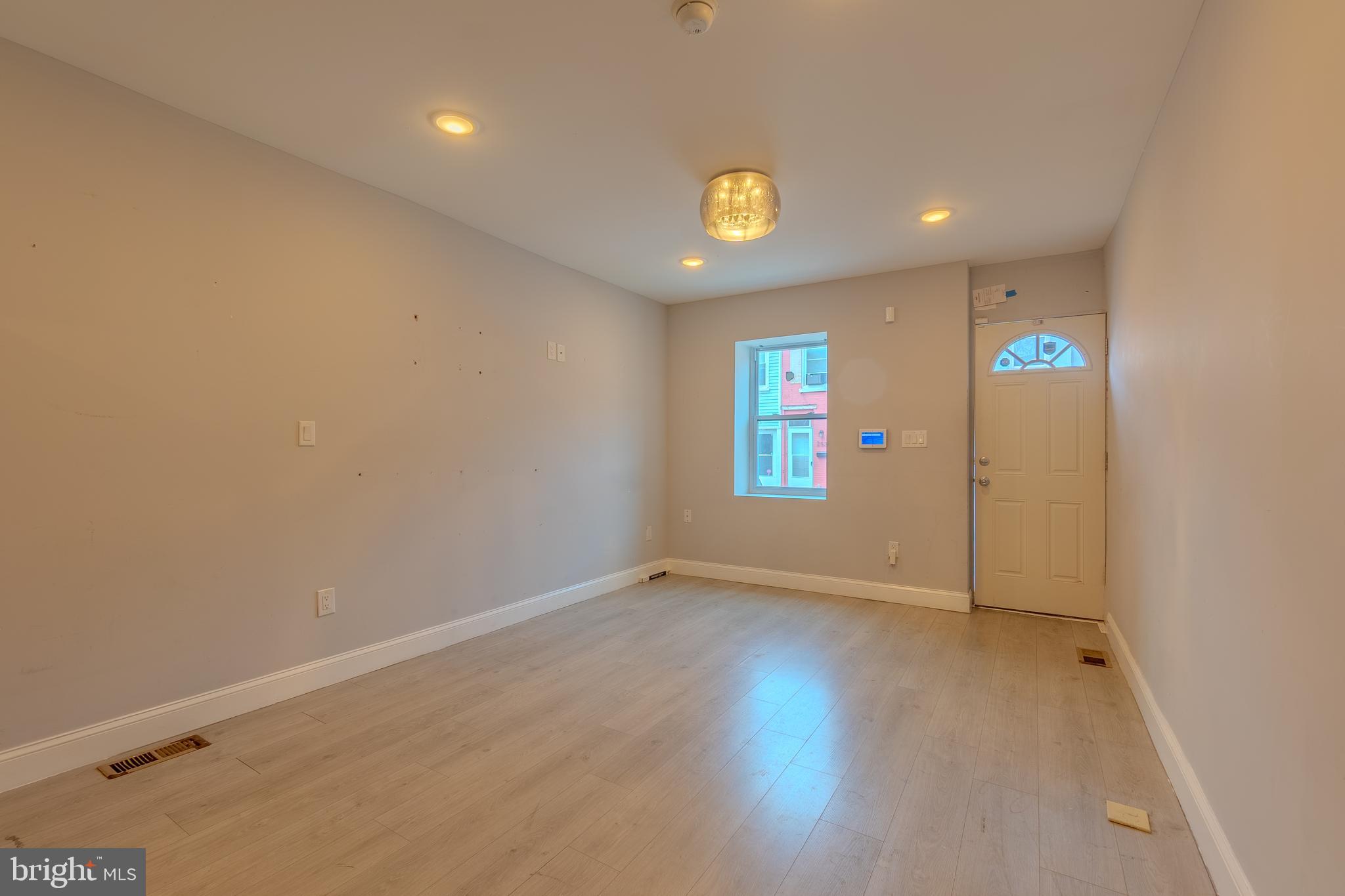 WEST KENSINGTON - Residential