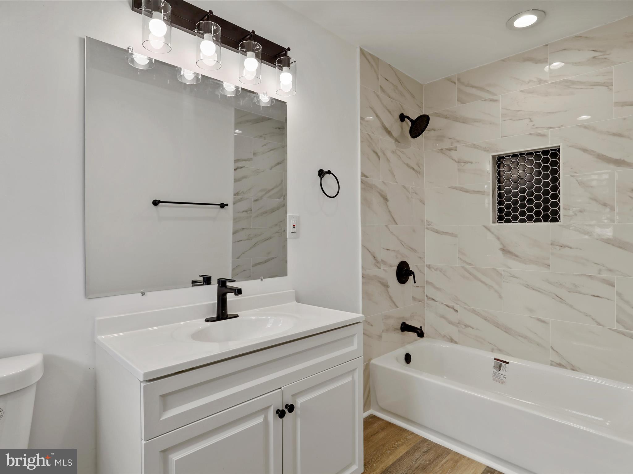 FOUNTAIN HEAD - Residential