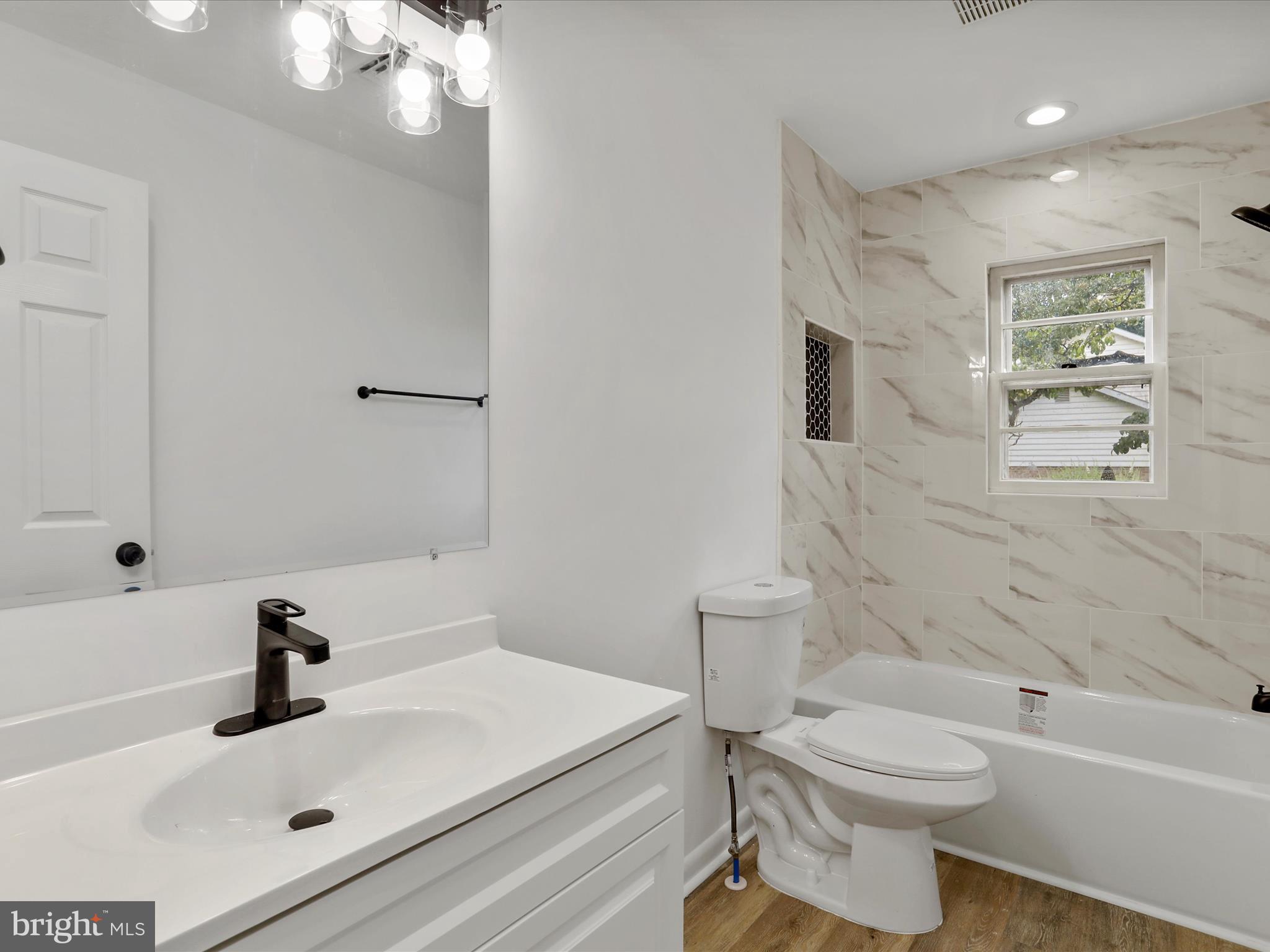 FOUNTAIN HEAD - Residential