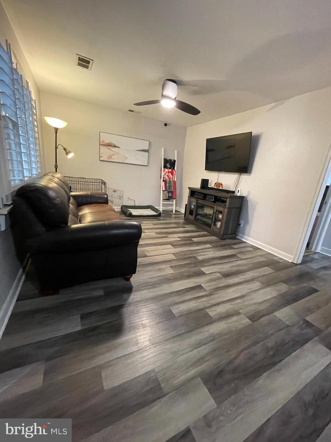 BLUFF POINT - Residential