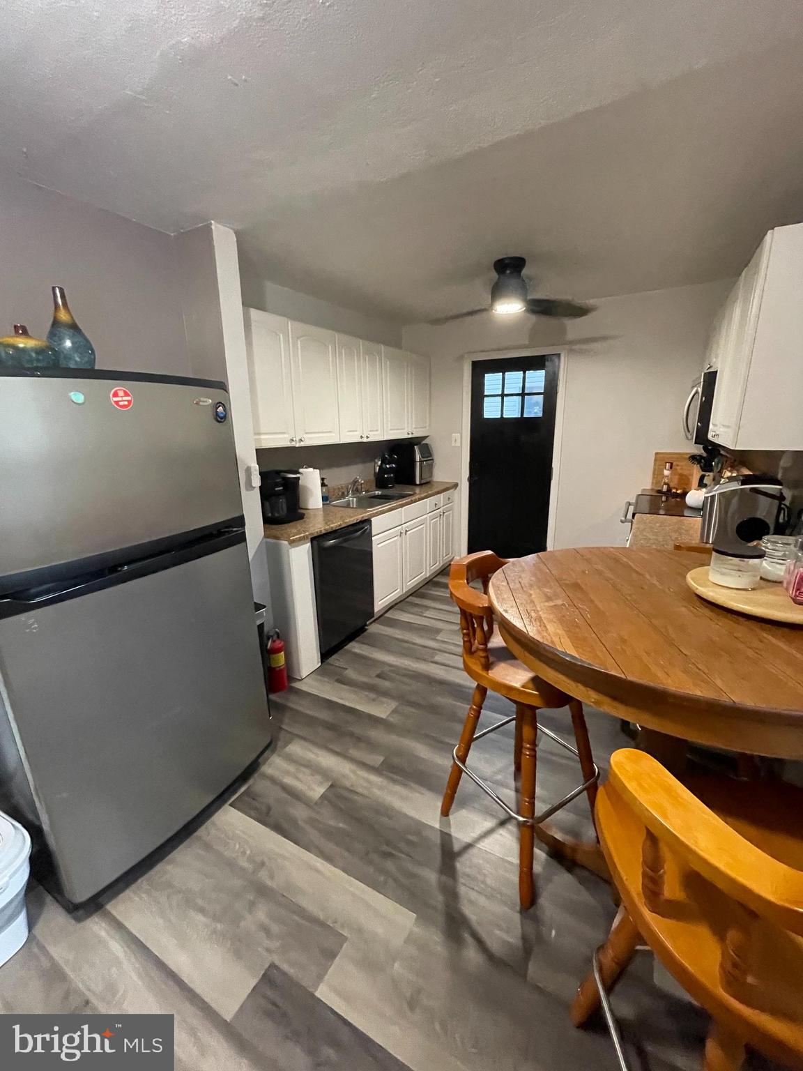 BLUFF POINT - Residential