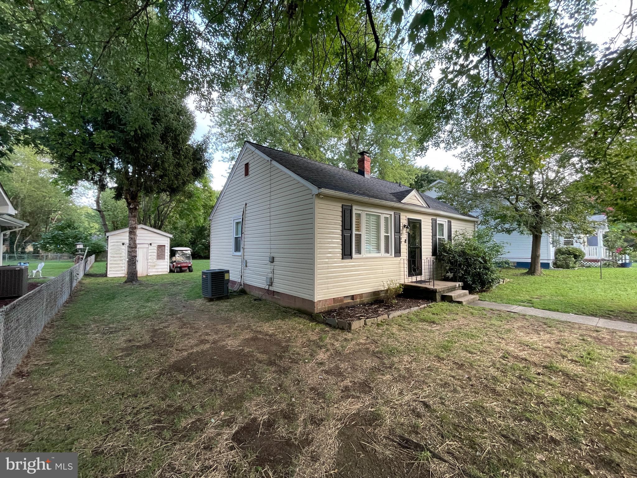 BLUFF POINT - Residential