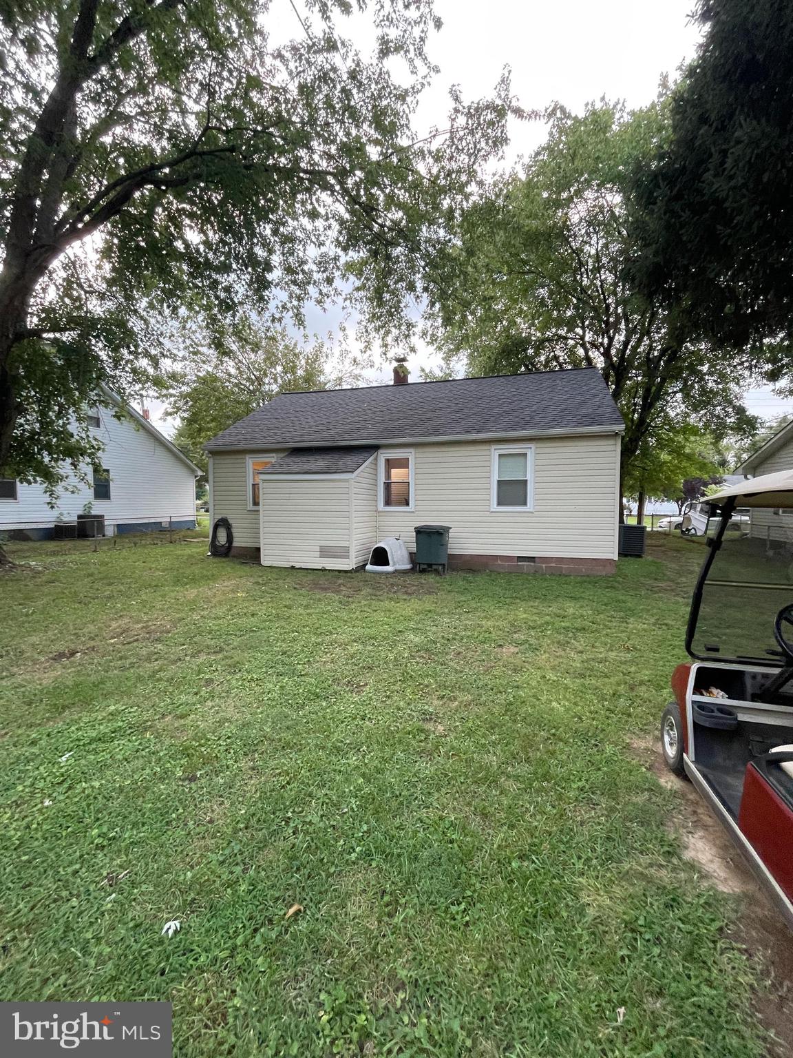 BLUFF POINT - Residential