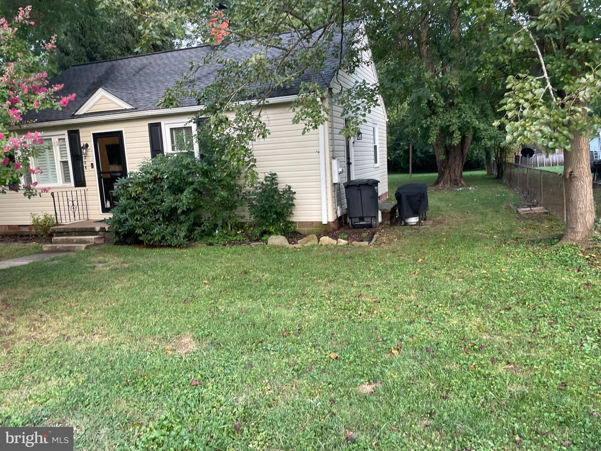 BLUFF POINT - Residential