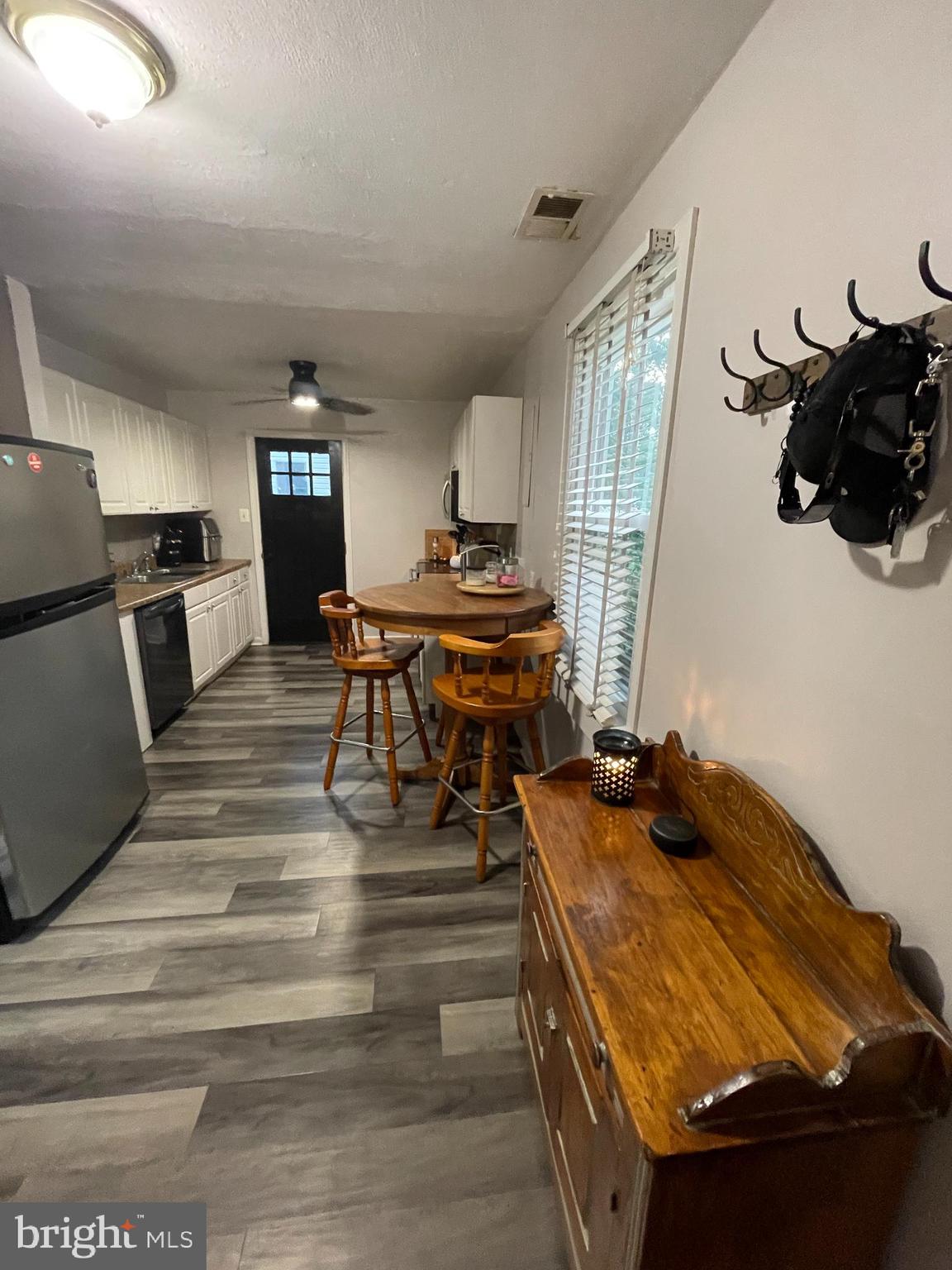 BLUFF POINT - Residential