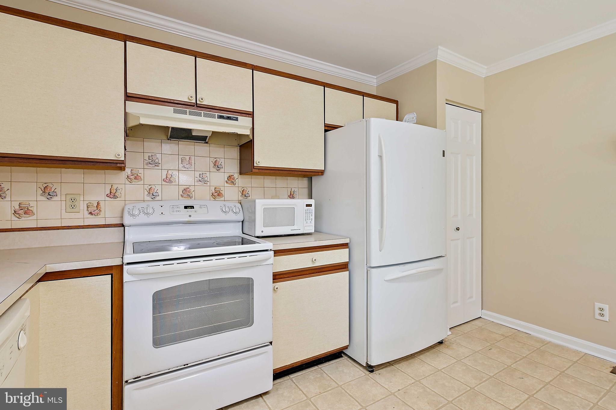 FOXBOROUGH FARMS - Residential