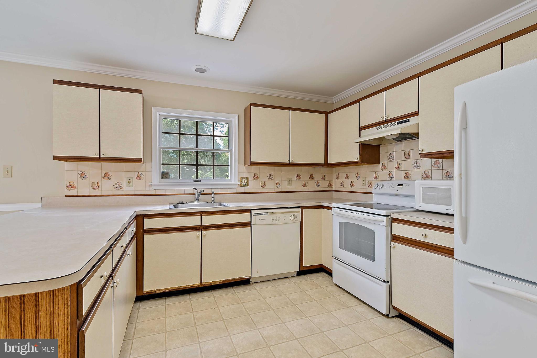 FOXBOROUGH FARMS - Residential