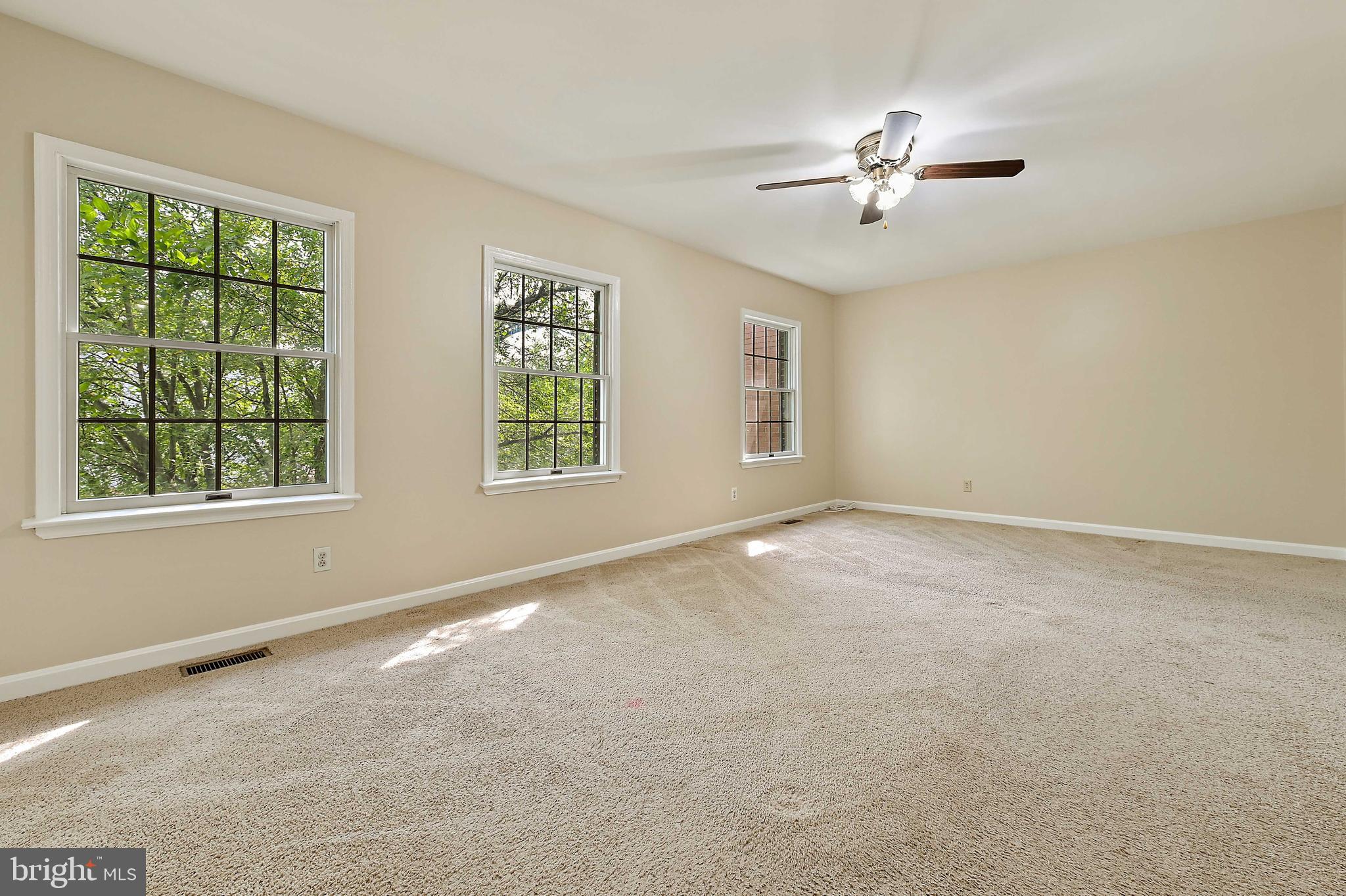 FOXBOROUGH FARMS - Residential