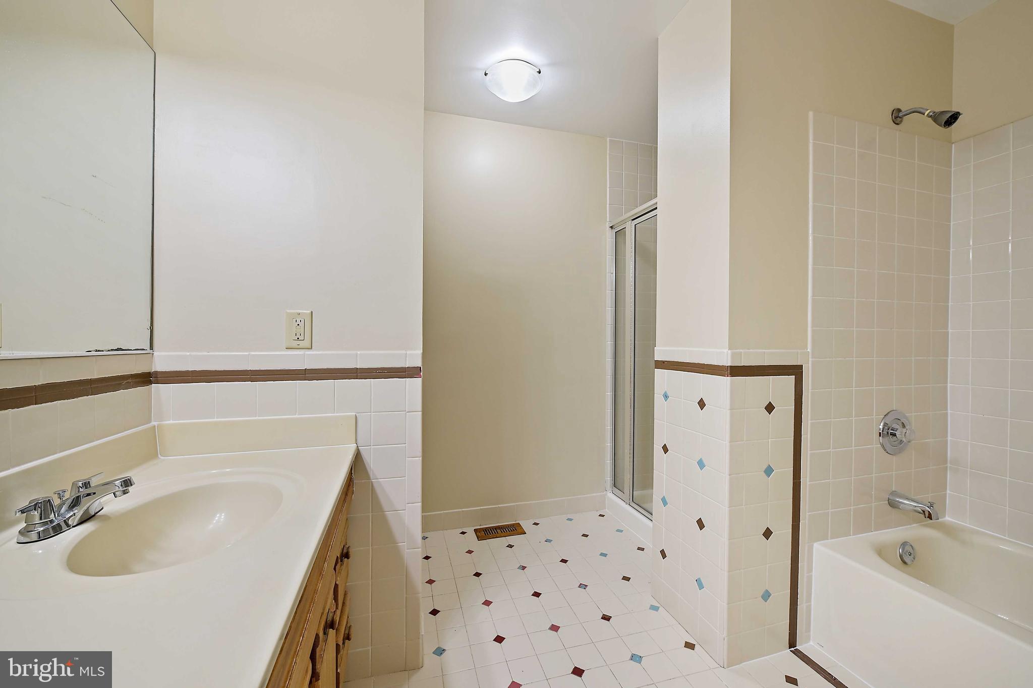 FOXBOROUGH FARMS - Residential