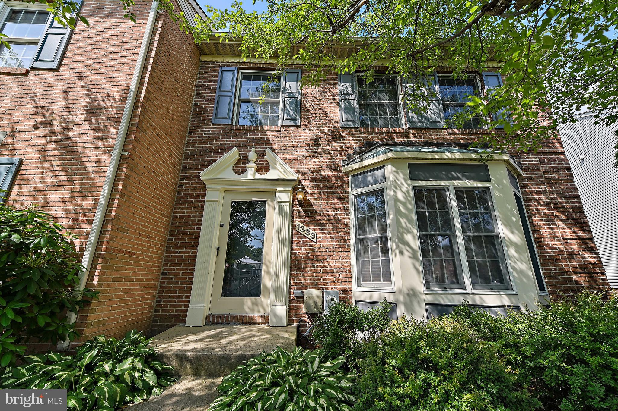 FOXBOROUGH FARMS - Residential