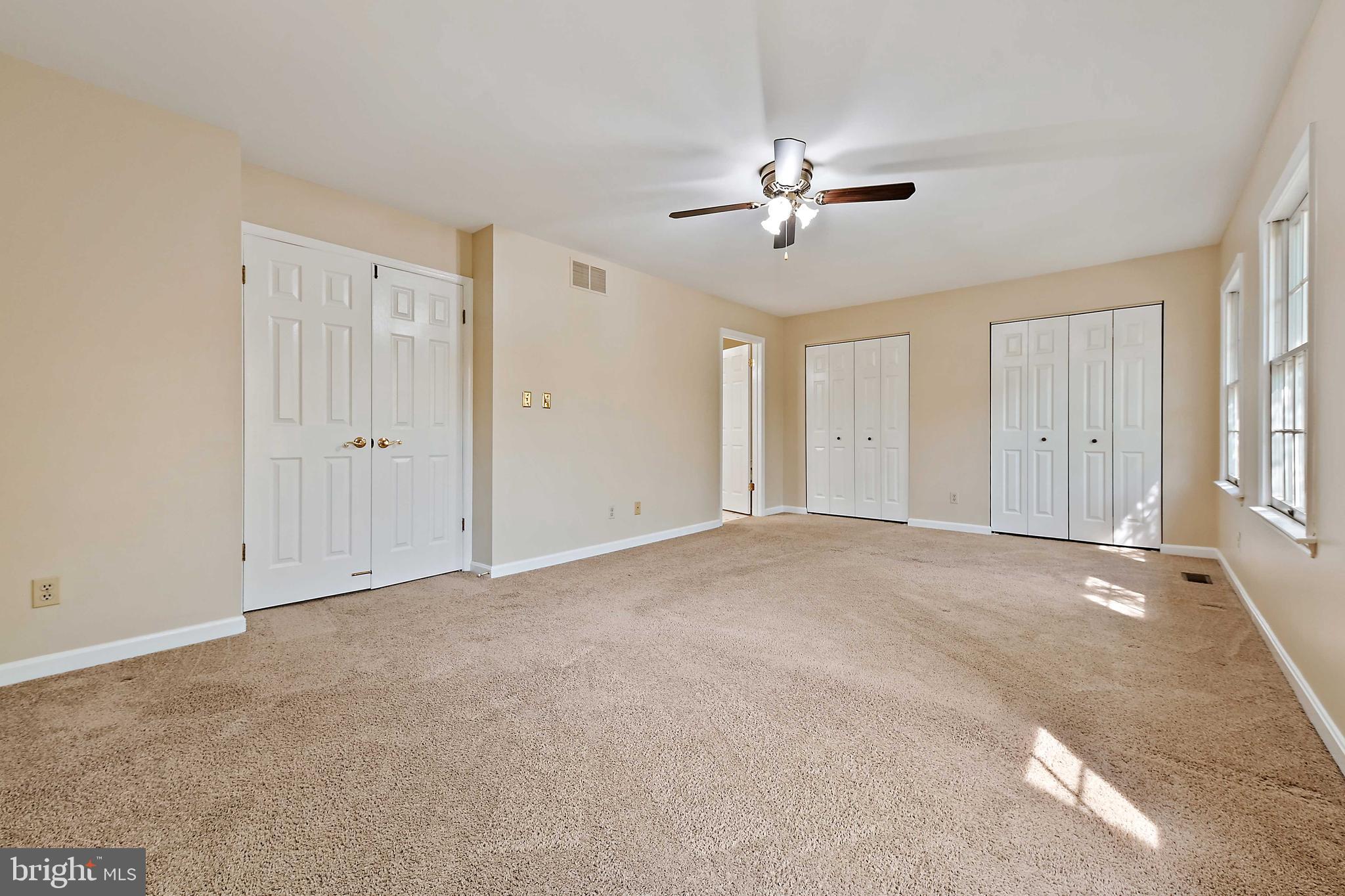 FOXBOROUGH FARMS - Residential