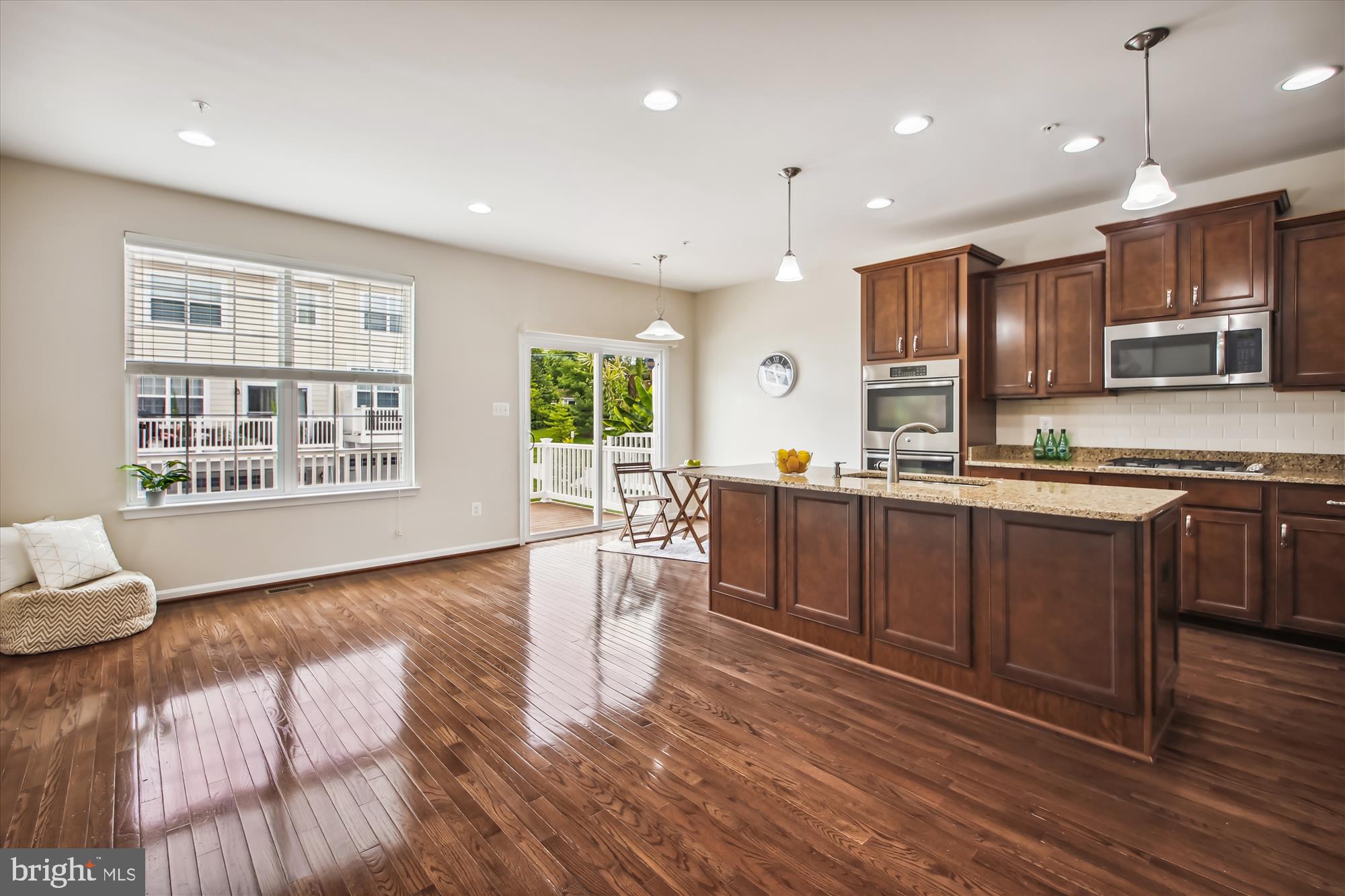 POINTE AT ARUNDEL PRESERVES - Residential